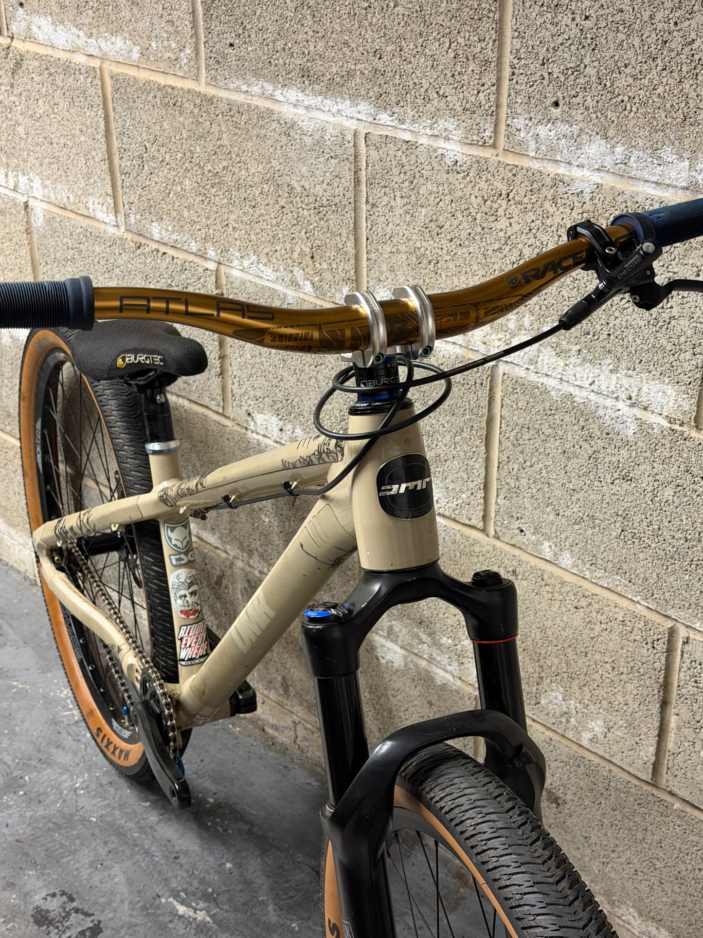 DMR Rhythm Team Dirt Jump Bike 26”