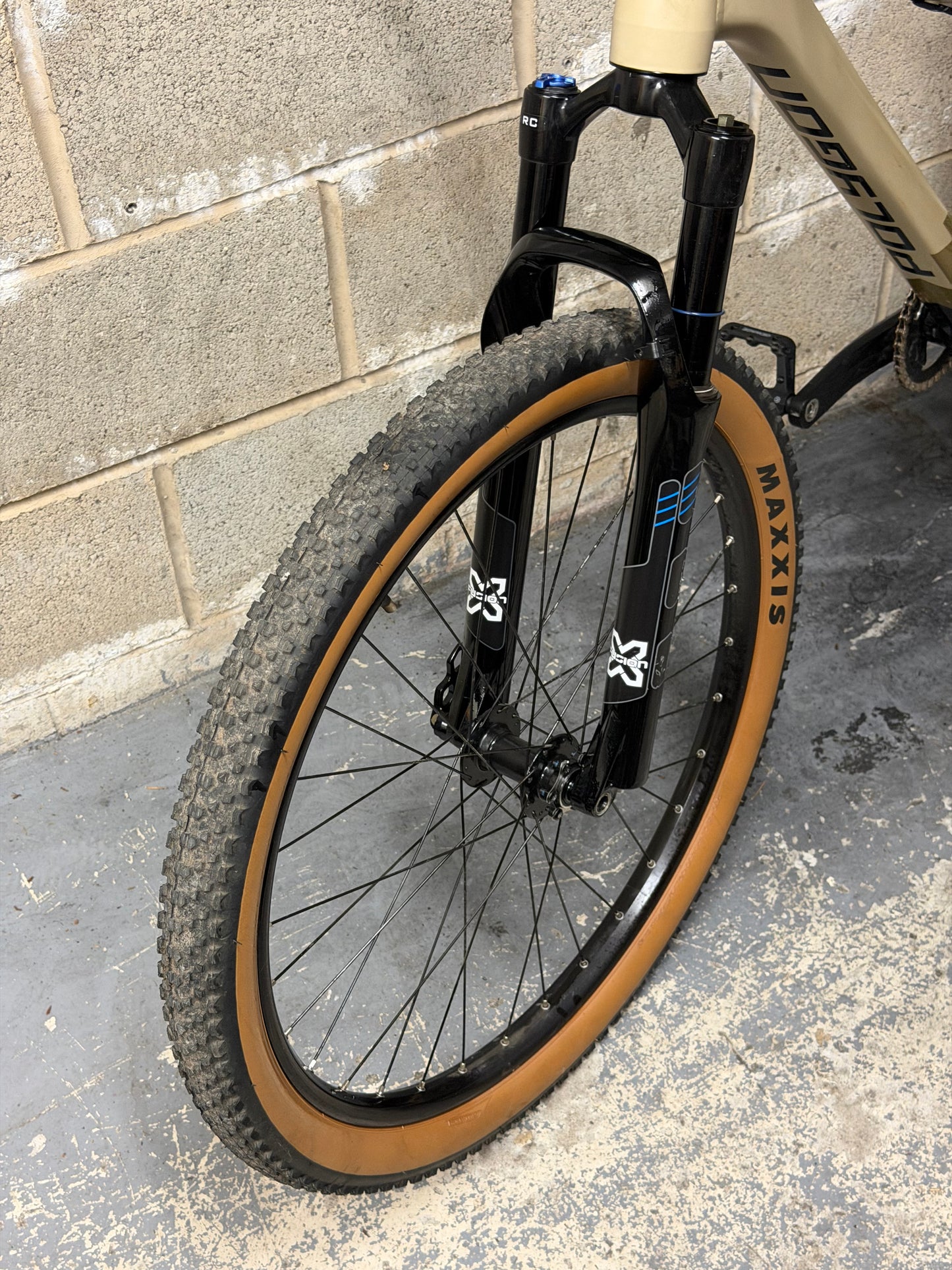 Custom Polygon Trid Dirt Jump Bike 26”