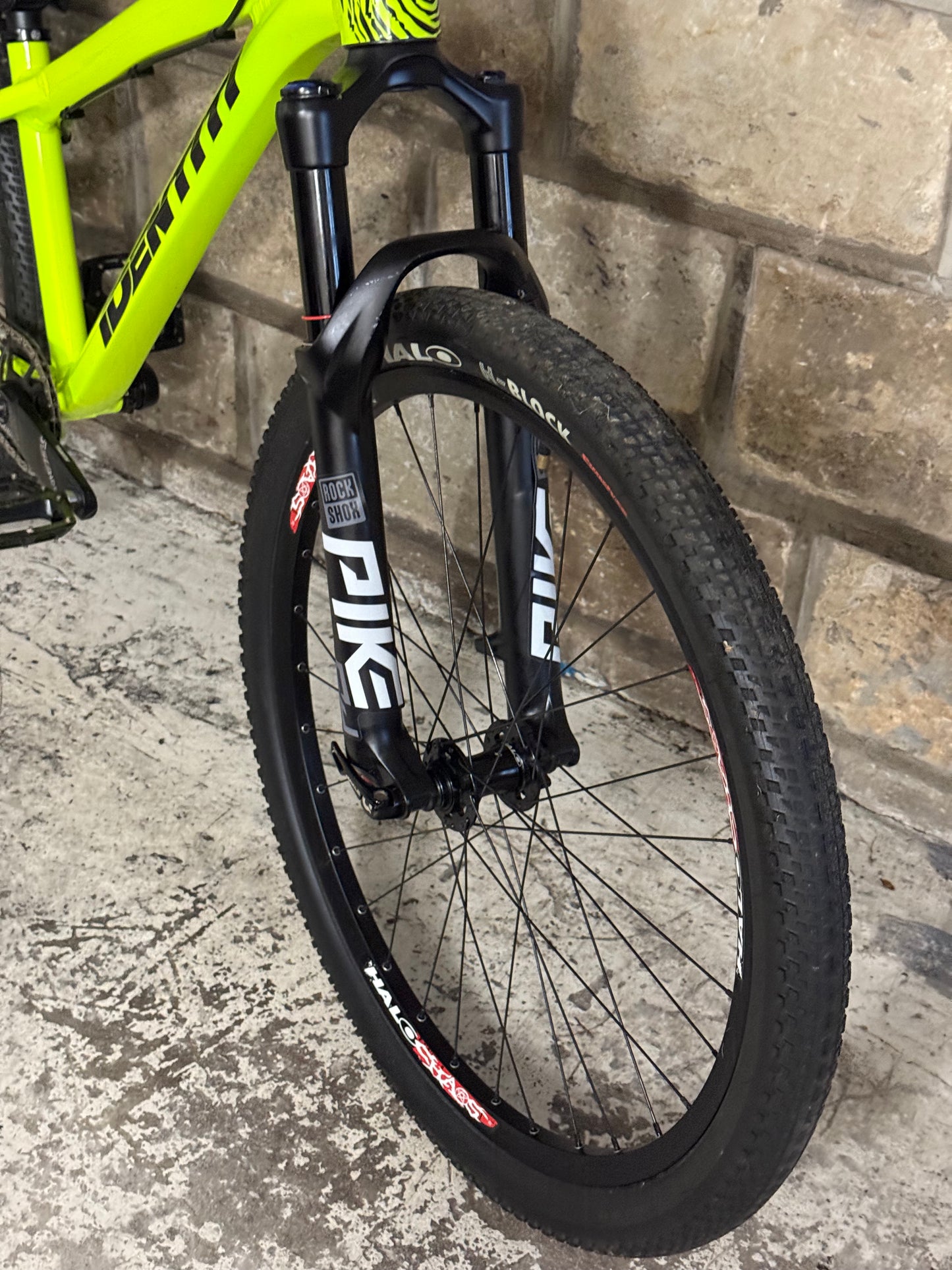 Custom Identiti Dirt Jump Bike 26”