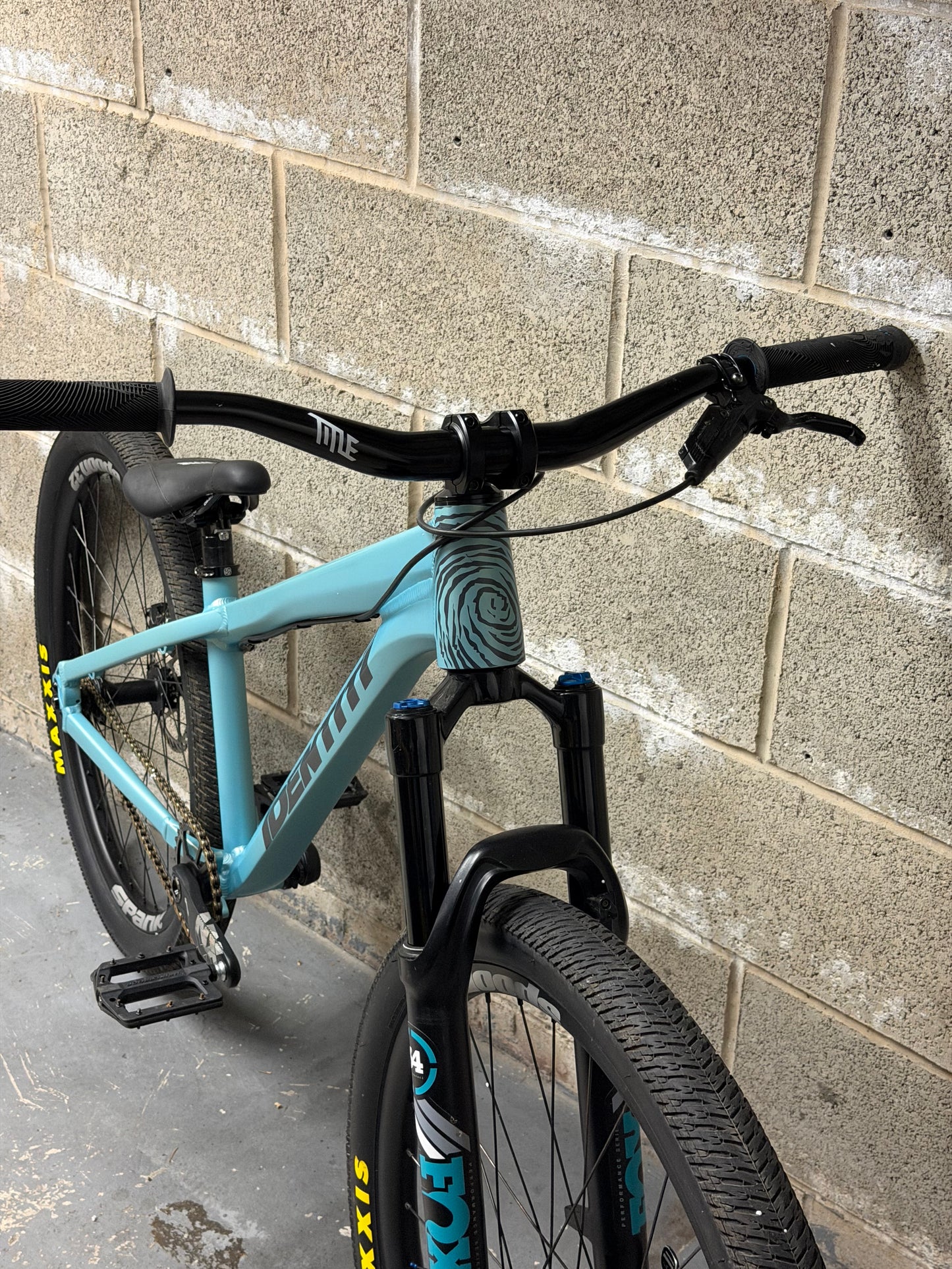 Custom Identiti Dirt Jump Bike 26”