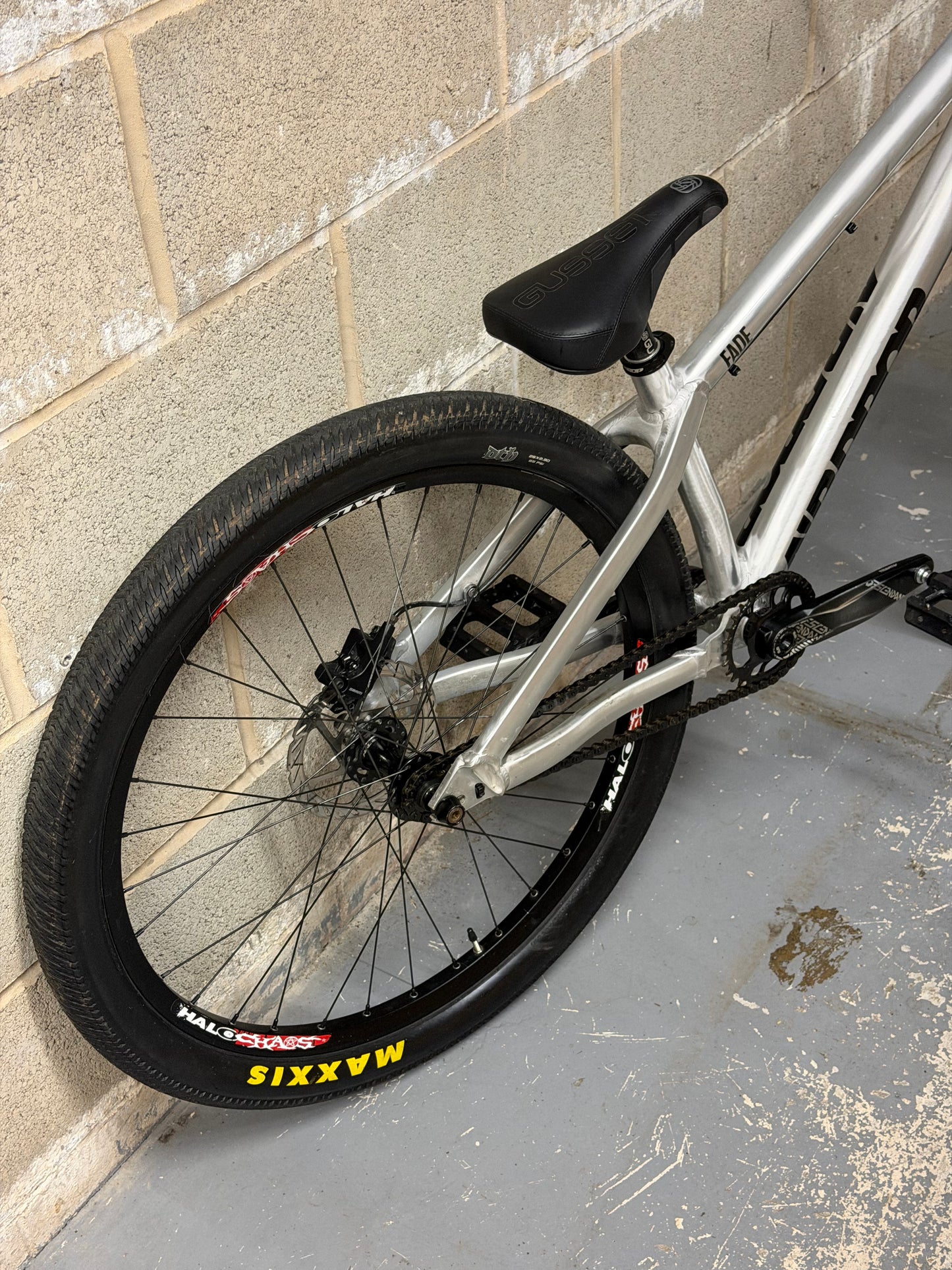 Airdrop Fade Dirt Jump Bike 26”