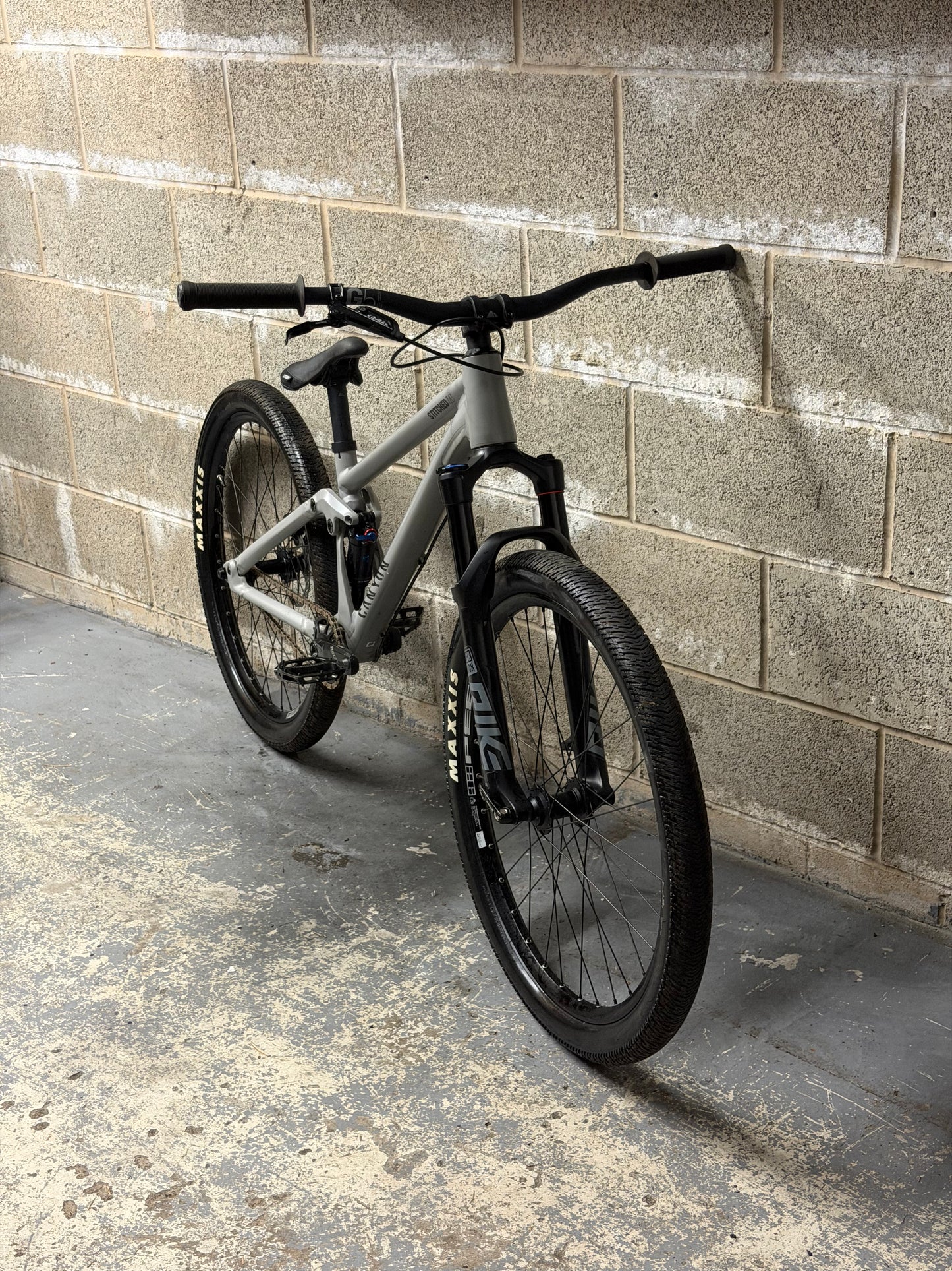 Custom Canyon Stitched 720 Slopestyle Dirt Jump Bike 26”