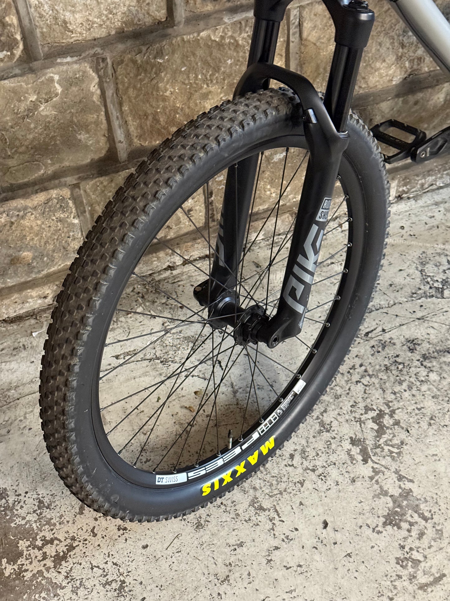 Custom Canyon Stitched 720 Slopestyle Dirt Jump Bike 26”