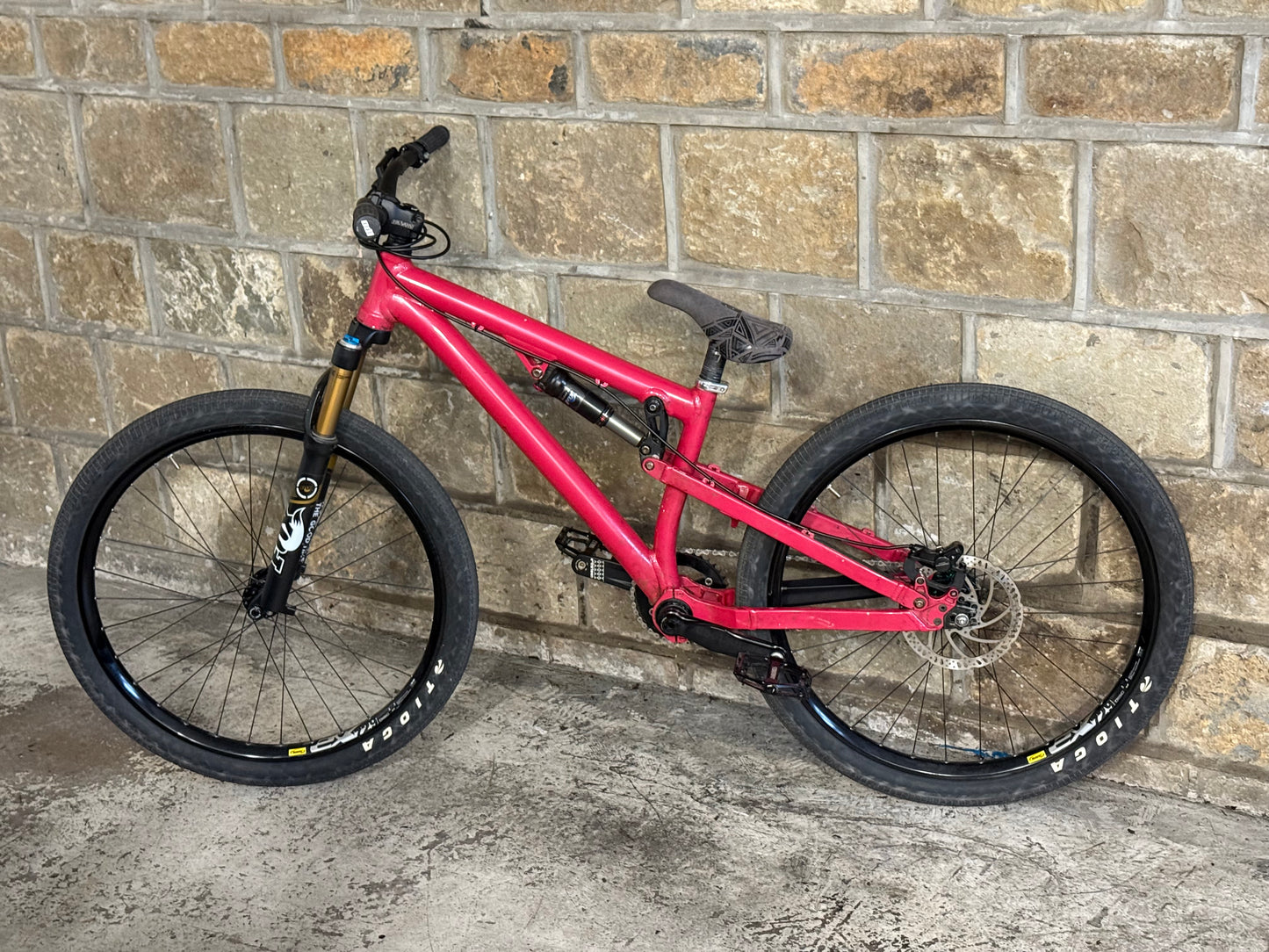 Custom Commencal Slopestyle Dirt Jump Bike 26”