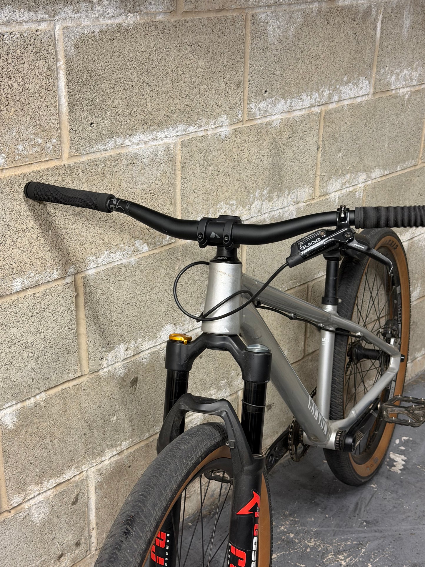 Custom Canyon Stitched 360 Dirt Jump Bike 26”