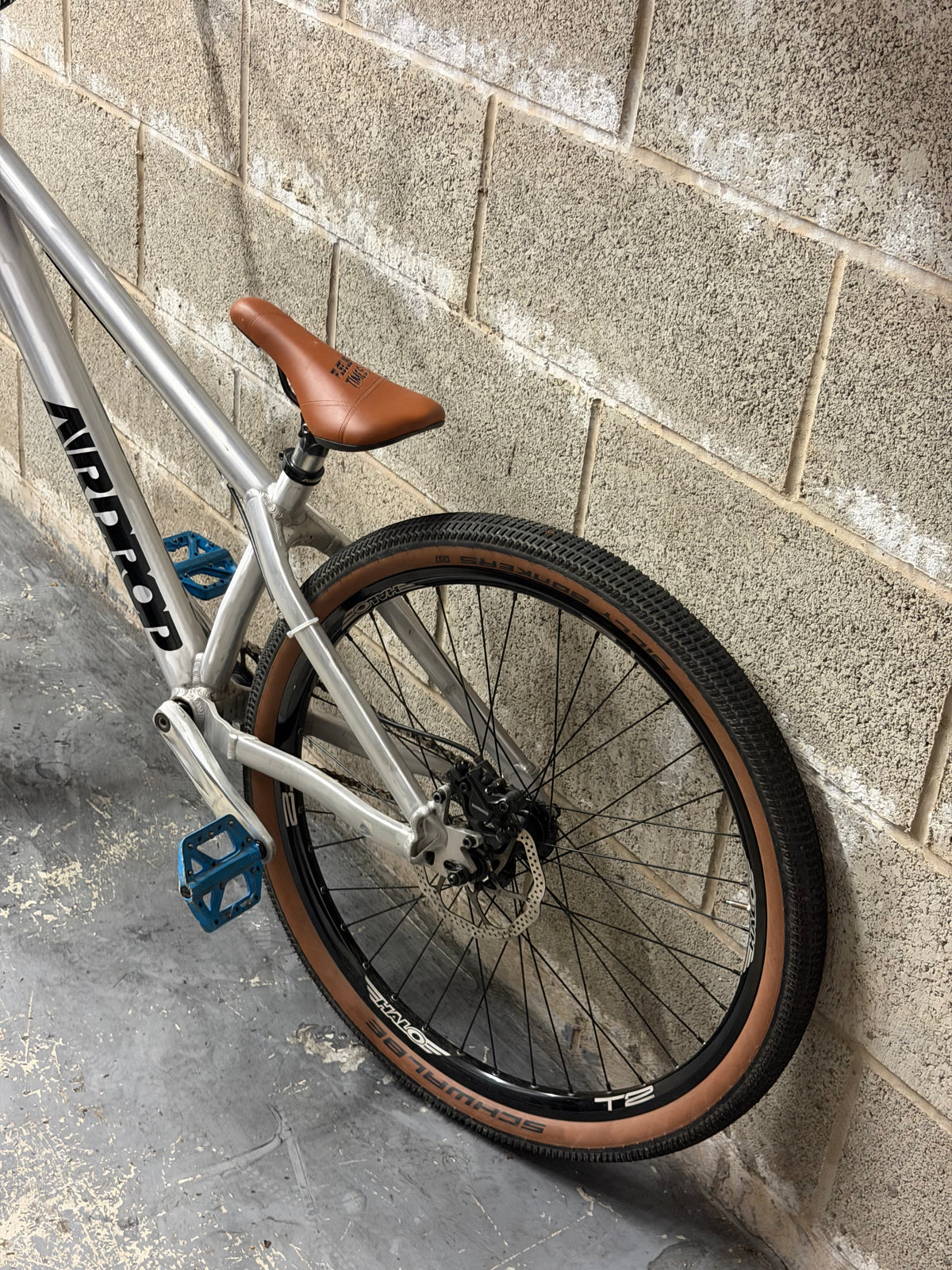 Custom Airdrop Fade Dirt Jump Bike 26”