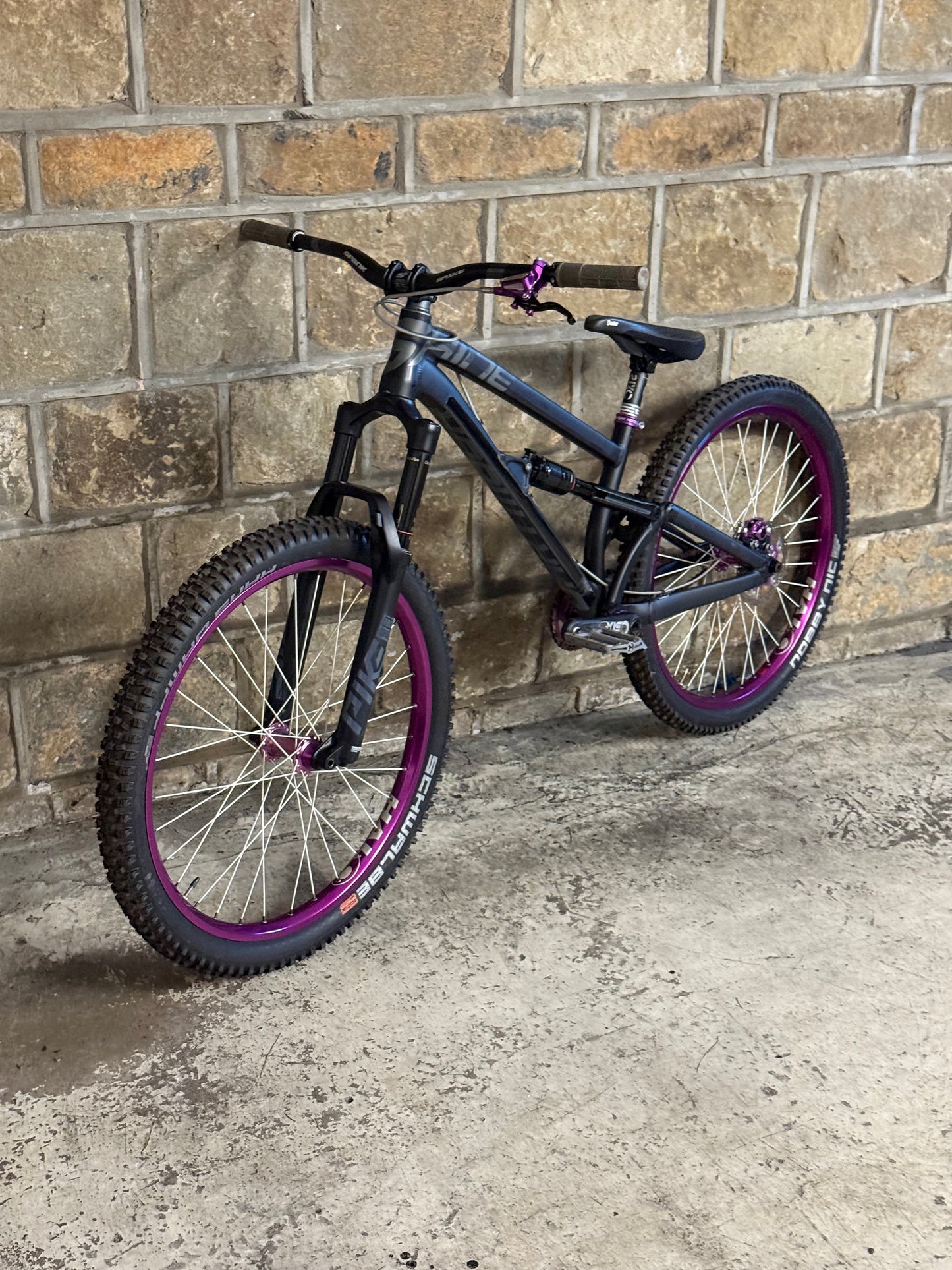 Dartmoor Shine Custom Slopestyle Dirt Jump Bike 26”