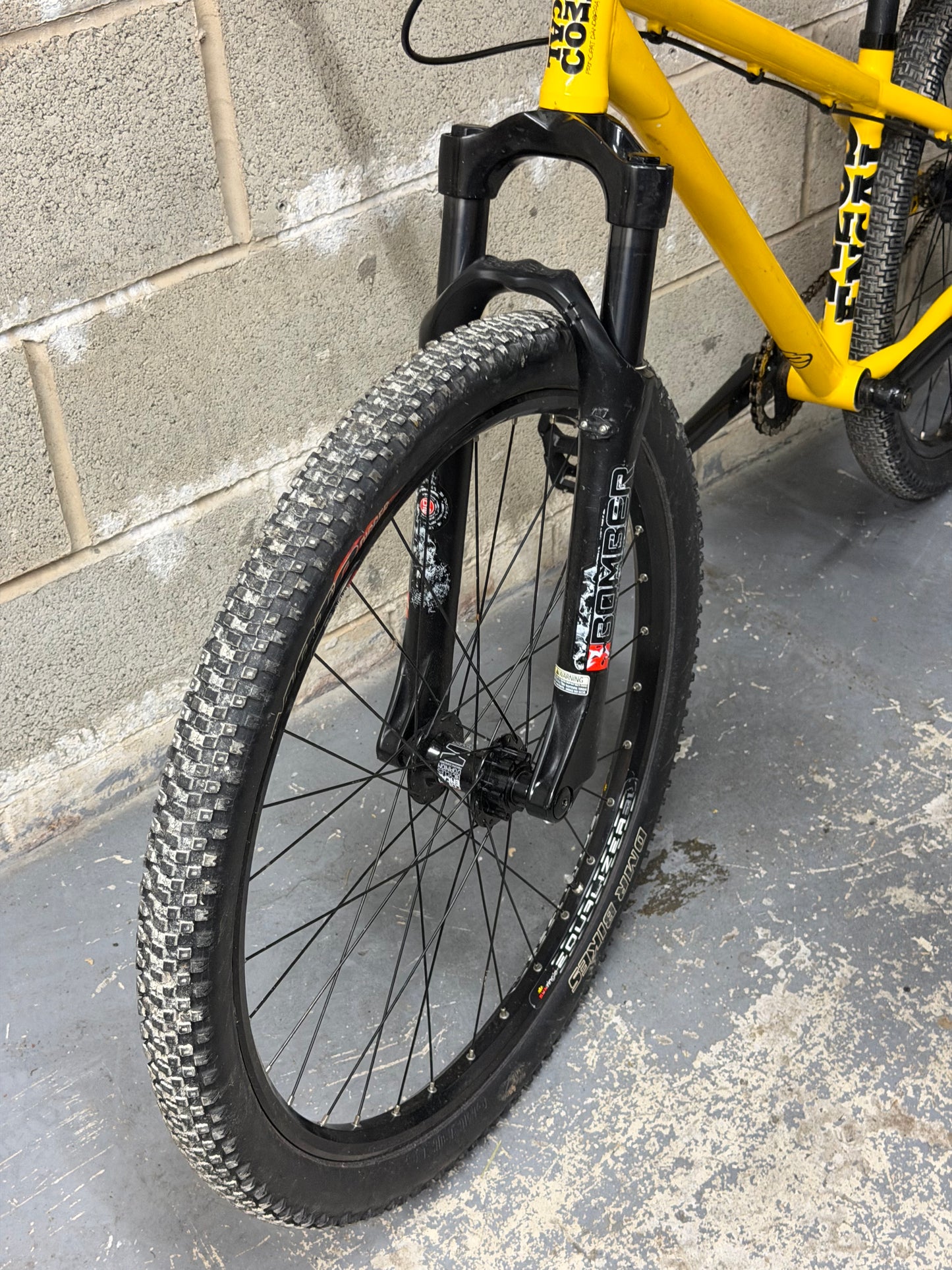 Custom Commencal Dirt Jump Bike 26”