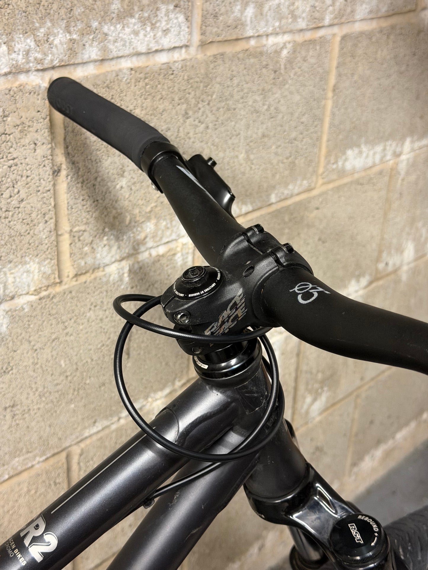 Custom Saracen Dirt Jump Bike 26”