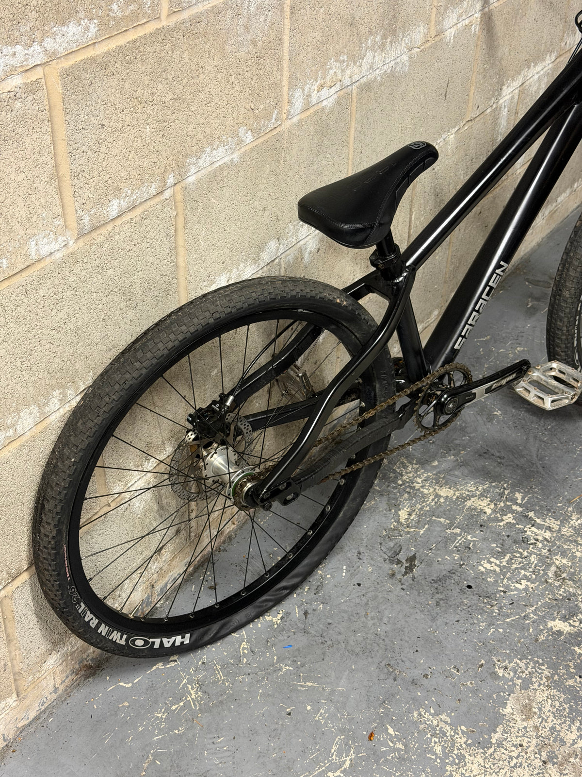 Custom Saracen Dirt Jump Bike 26”