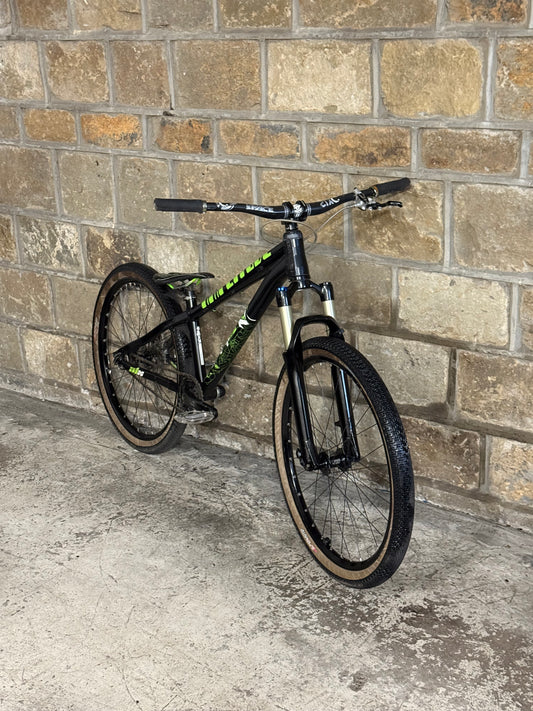 Custom Saracen Dirt Jump Bike 26”