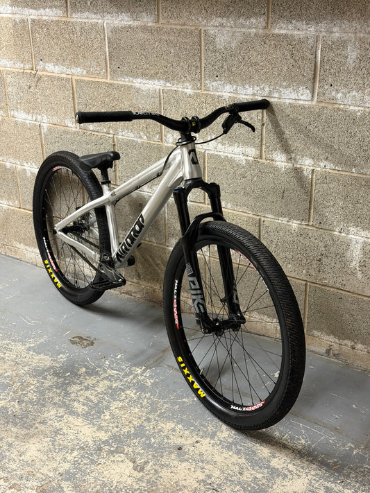 Airdrop Fade Dirt Jump Bike 26”