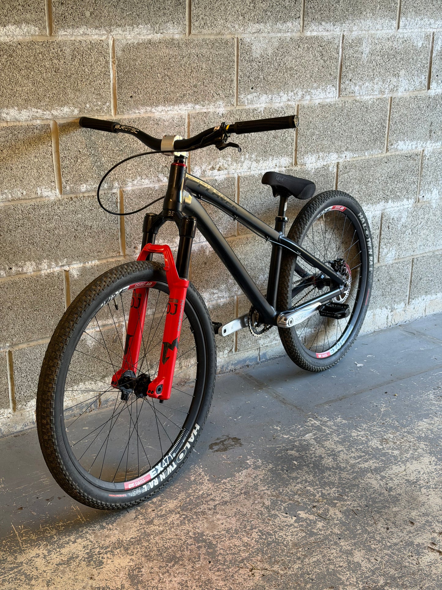 Custom Dartmoor Dirt Jump Bike 26”