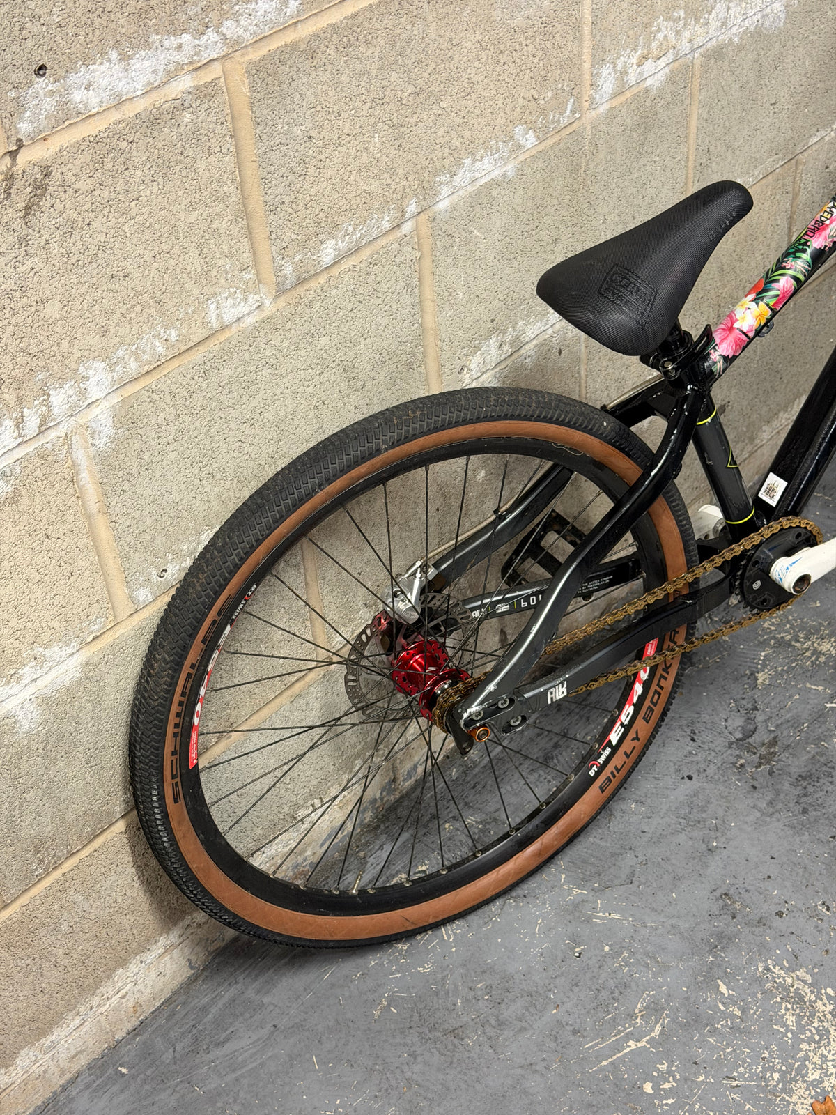 Custom Saracen Dirt Jump Bike 26”