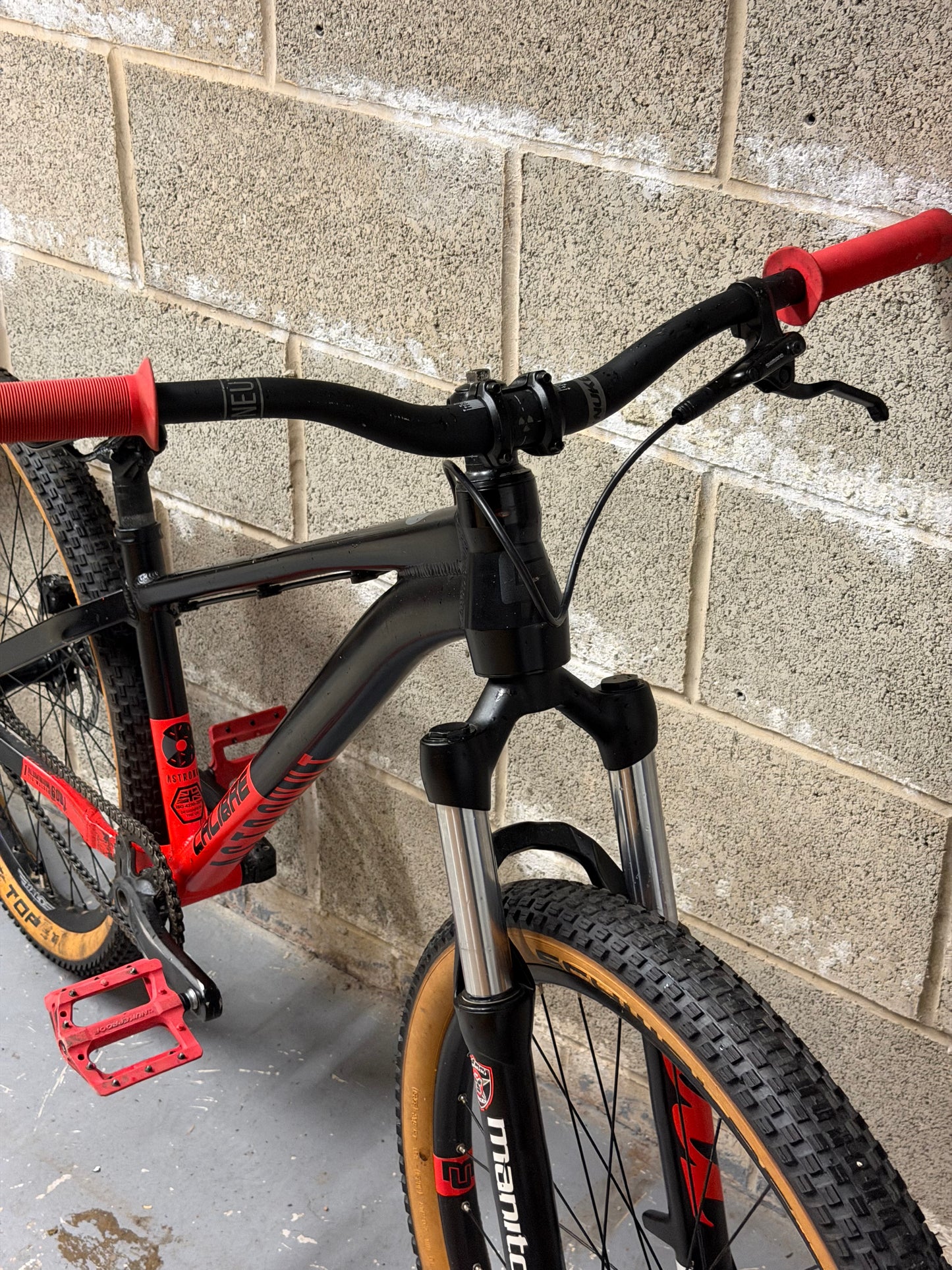 Custom Calibre Astronut Dirt Jump Bike 26”