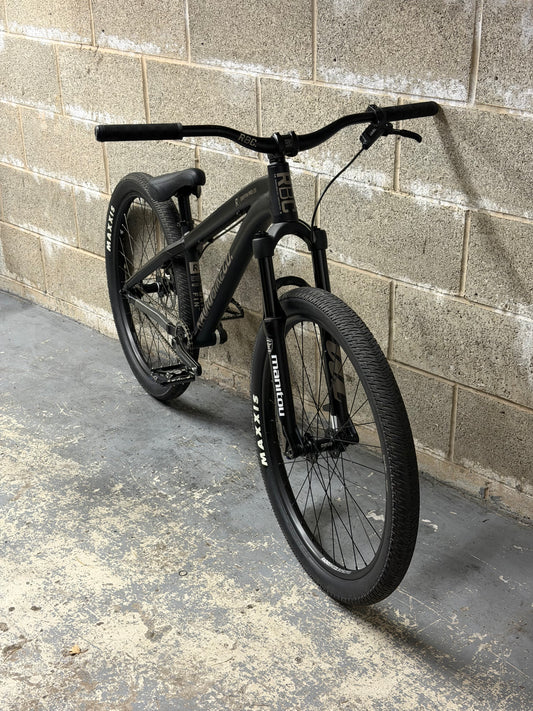 Custom Radio Griffin Pro Dirt Jump Bike 26”