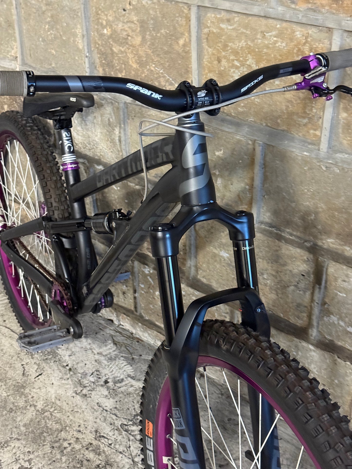 Dartmoor Shine Custom Slopestyle Dirt Jump Bike 26”
