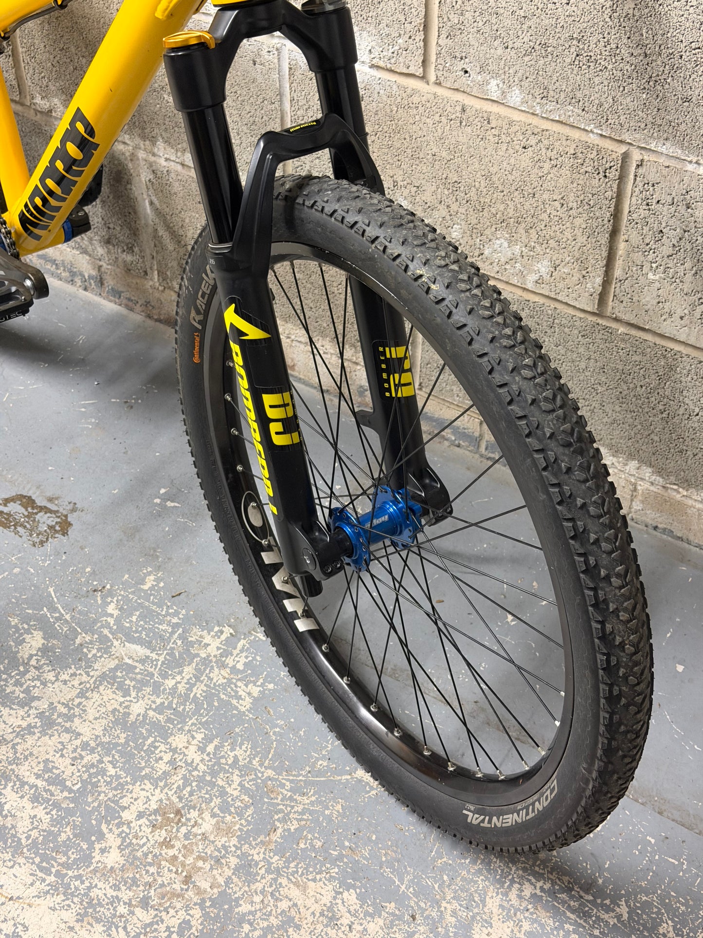 Custom Airdrop Fade Dirt Jump Bike 26”