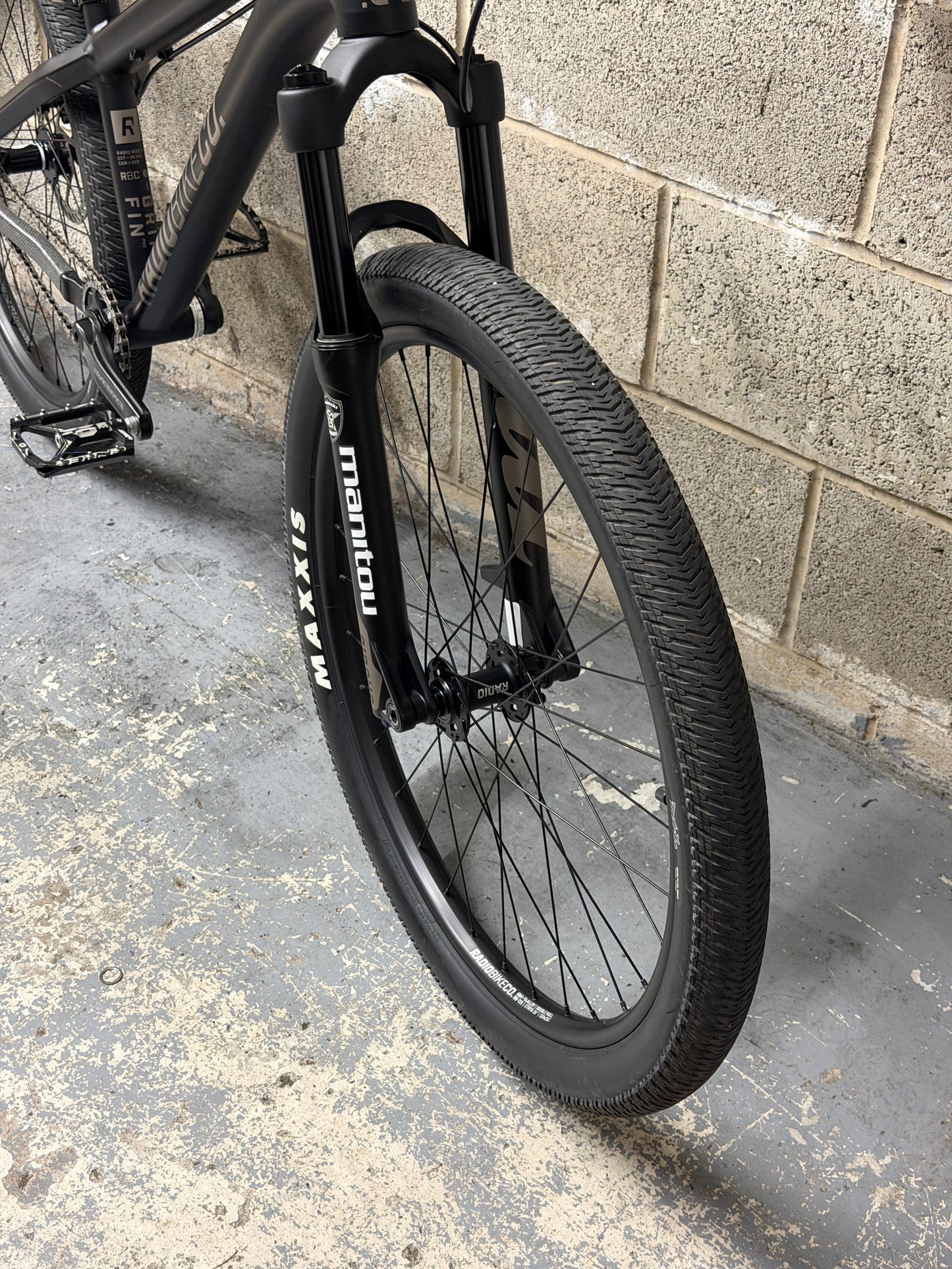 Custom Radio Dirt Jump Bike 26”