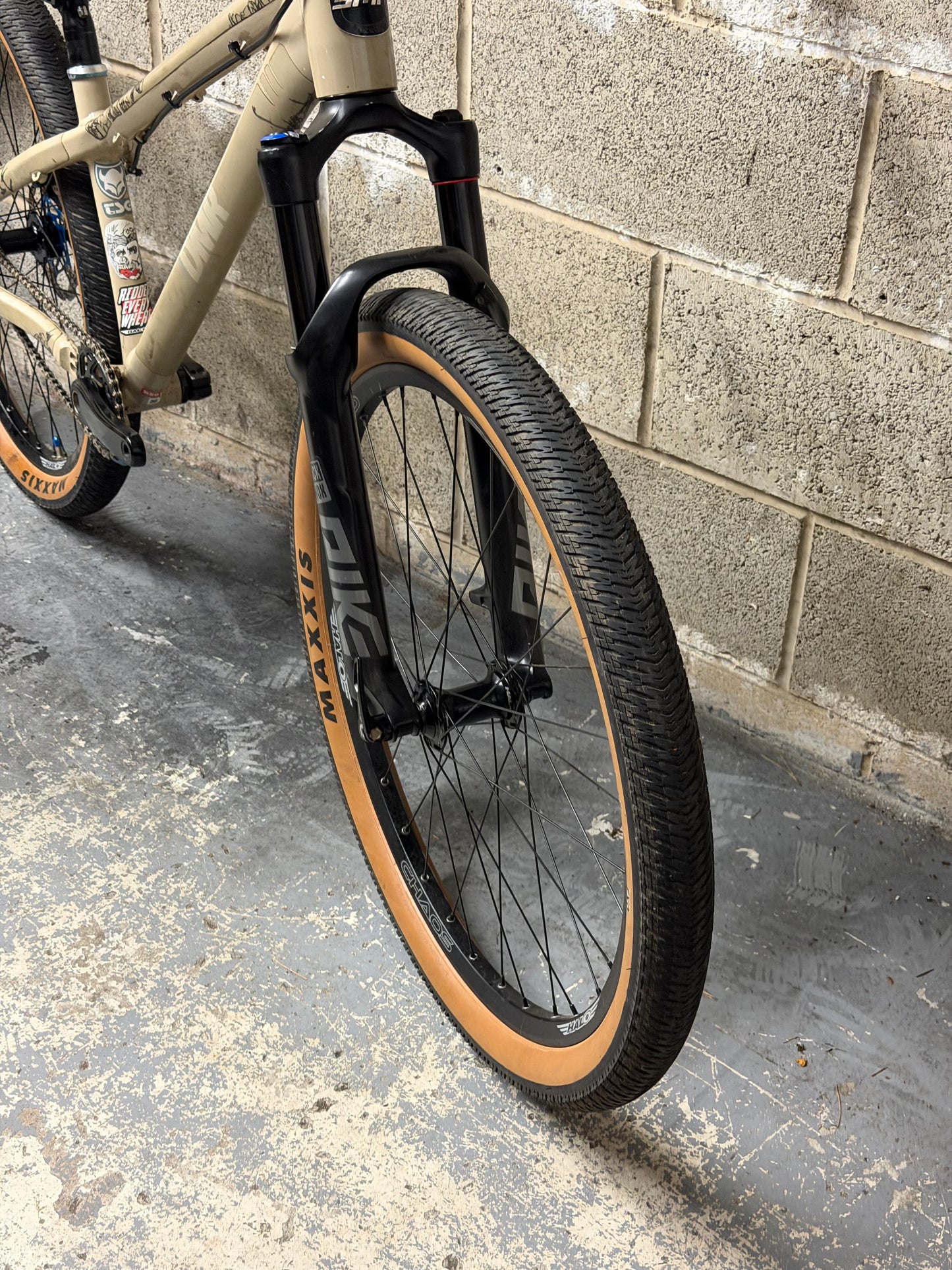 DMR Rhythm Team Dirt Jump Bike 26”