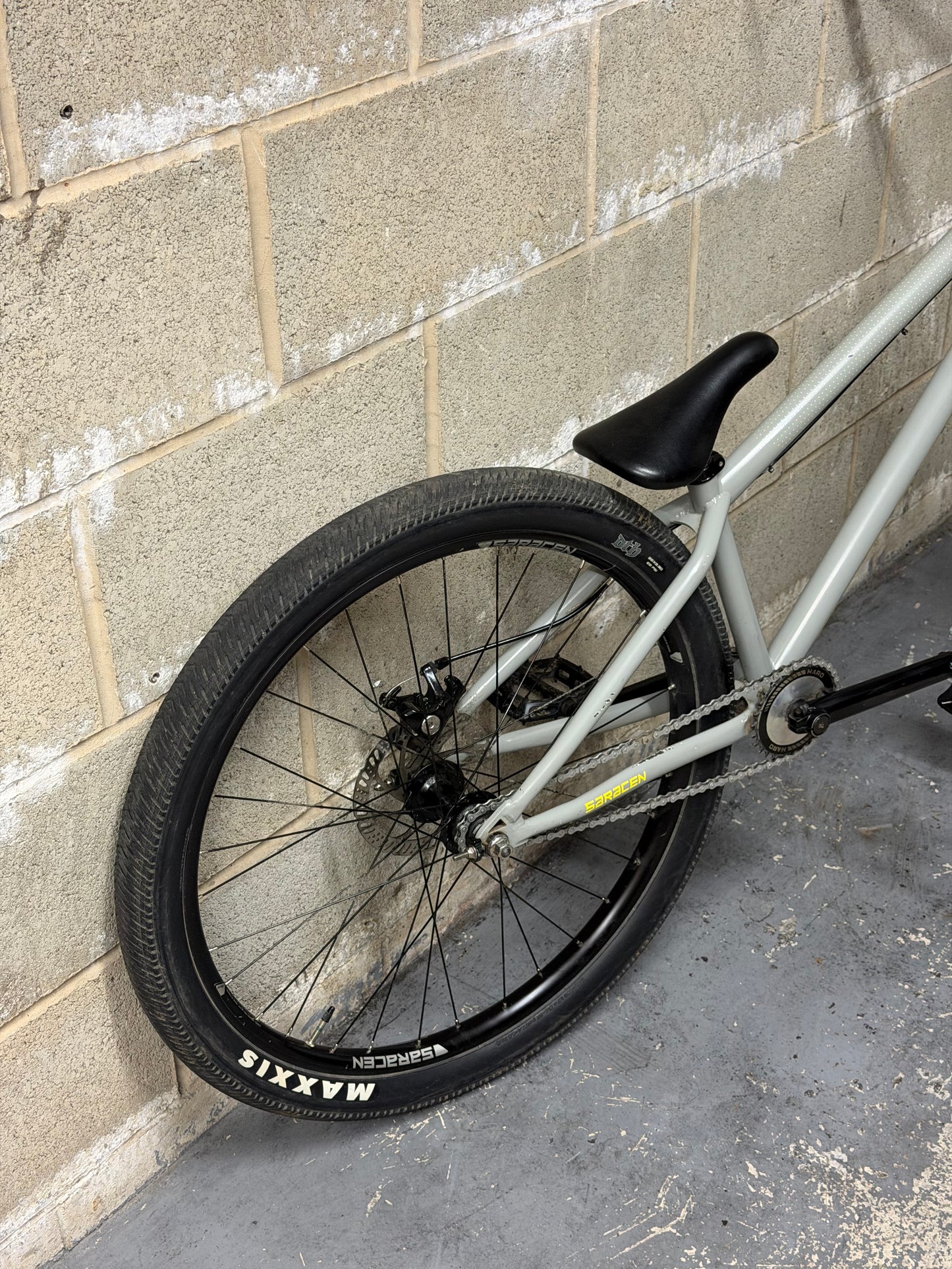 Custom Saracen Dirt Jump Bike 26”