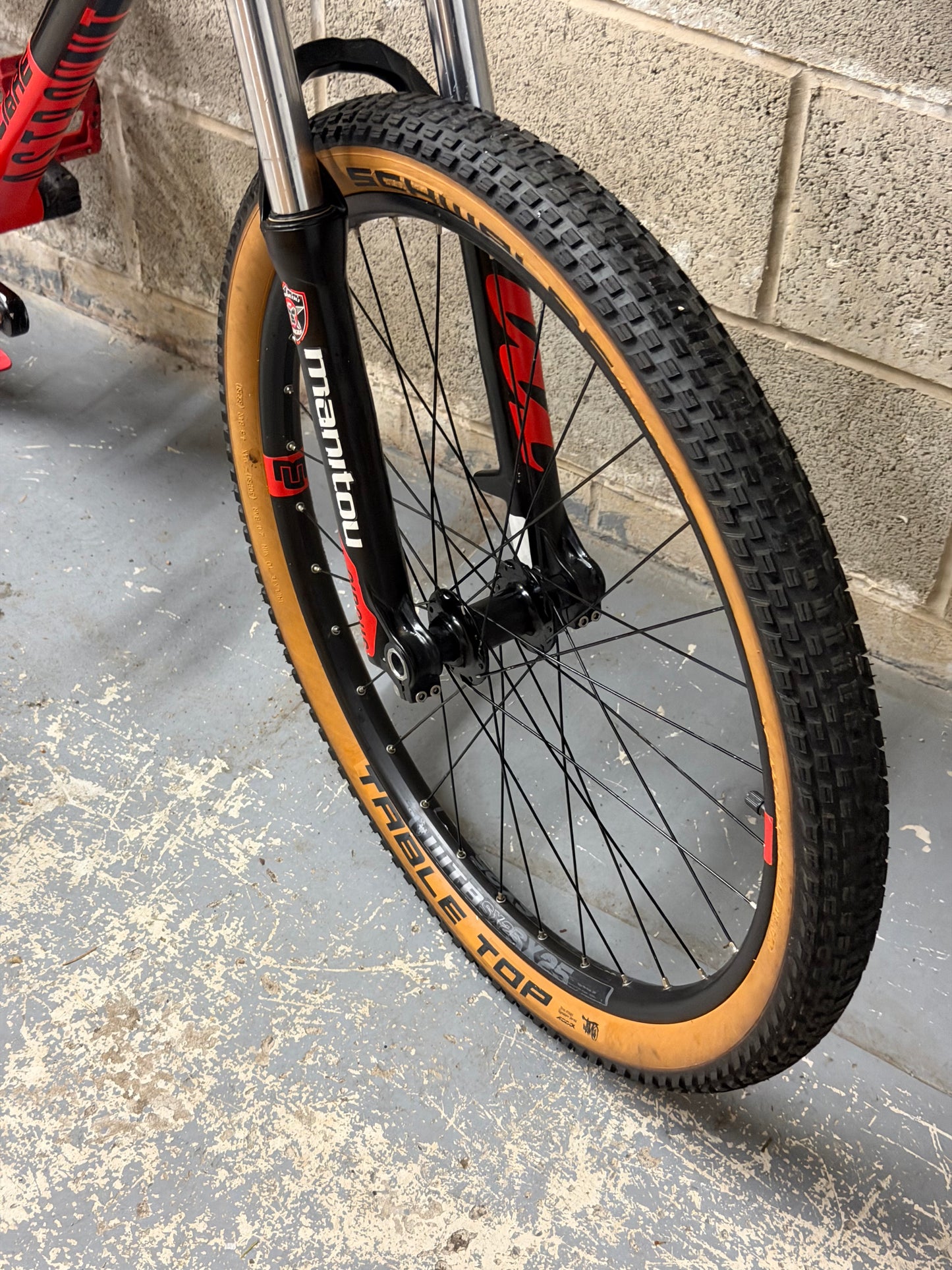 Custom Calibre Astronut Dirt Jump Bike 26”