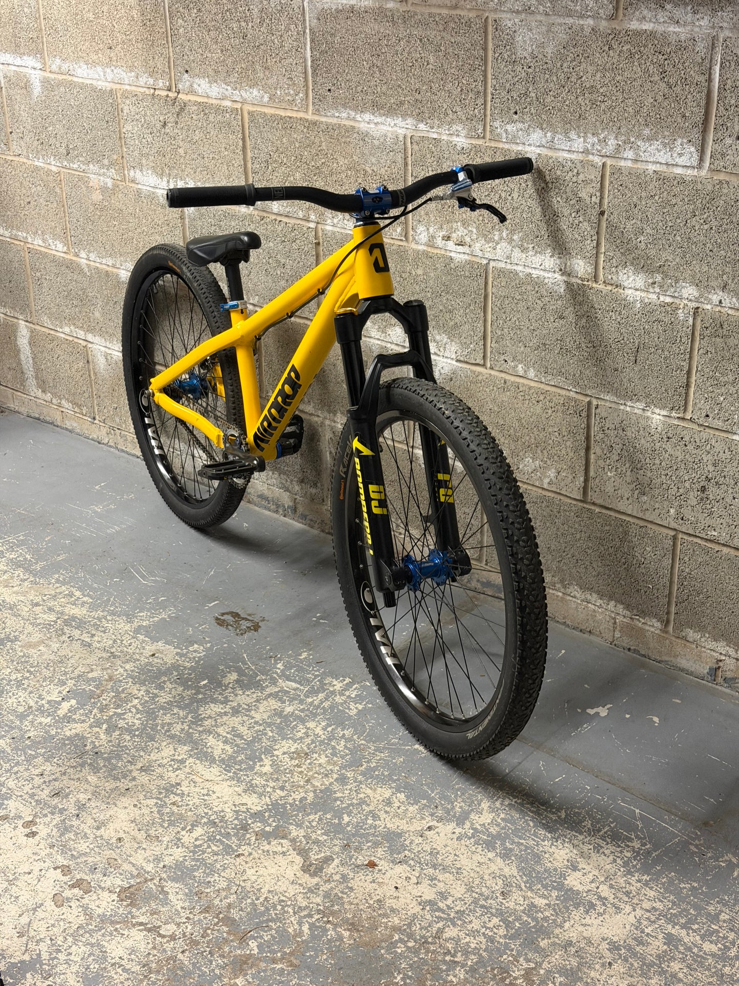 Custom Airdrop Fade Dirt Jump Bike 26”