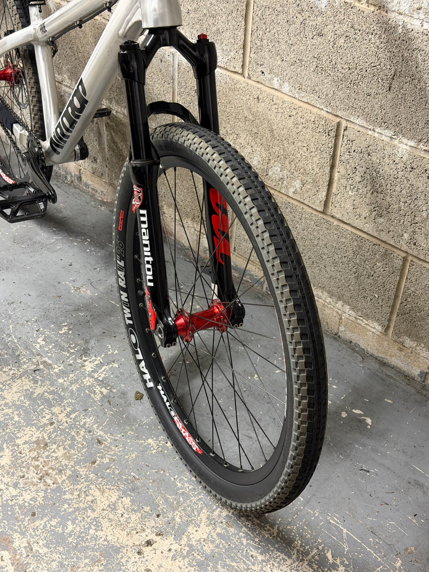 Custom Airdrop Fade Dirt Jump Bike 26”