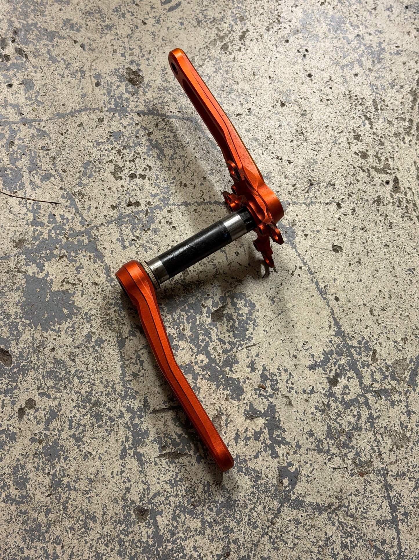 Raceface Atlas Cranks Orange 170mm RRP £170
