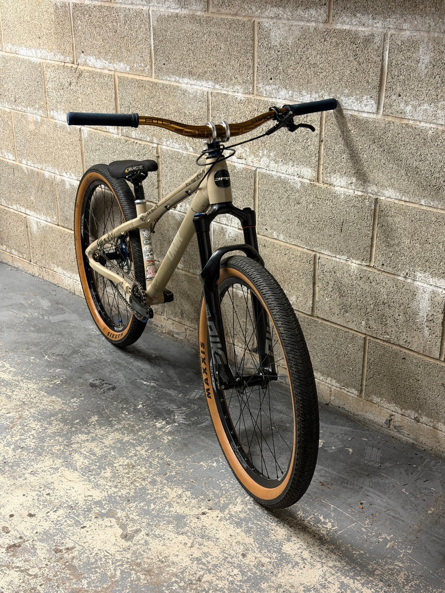 DMR Rhythm Team Dirt Jump Bike 26”