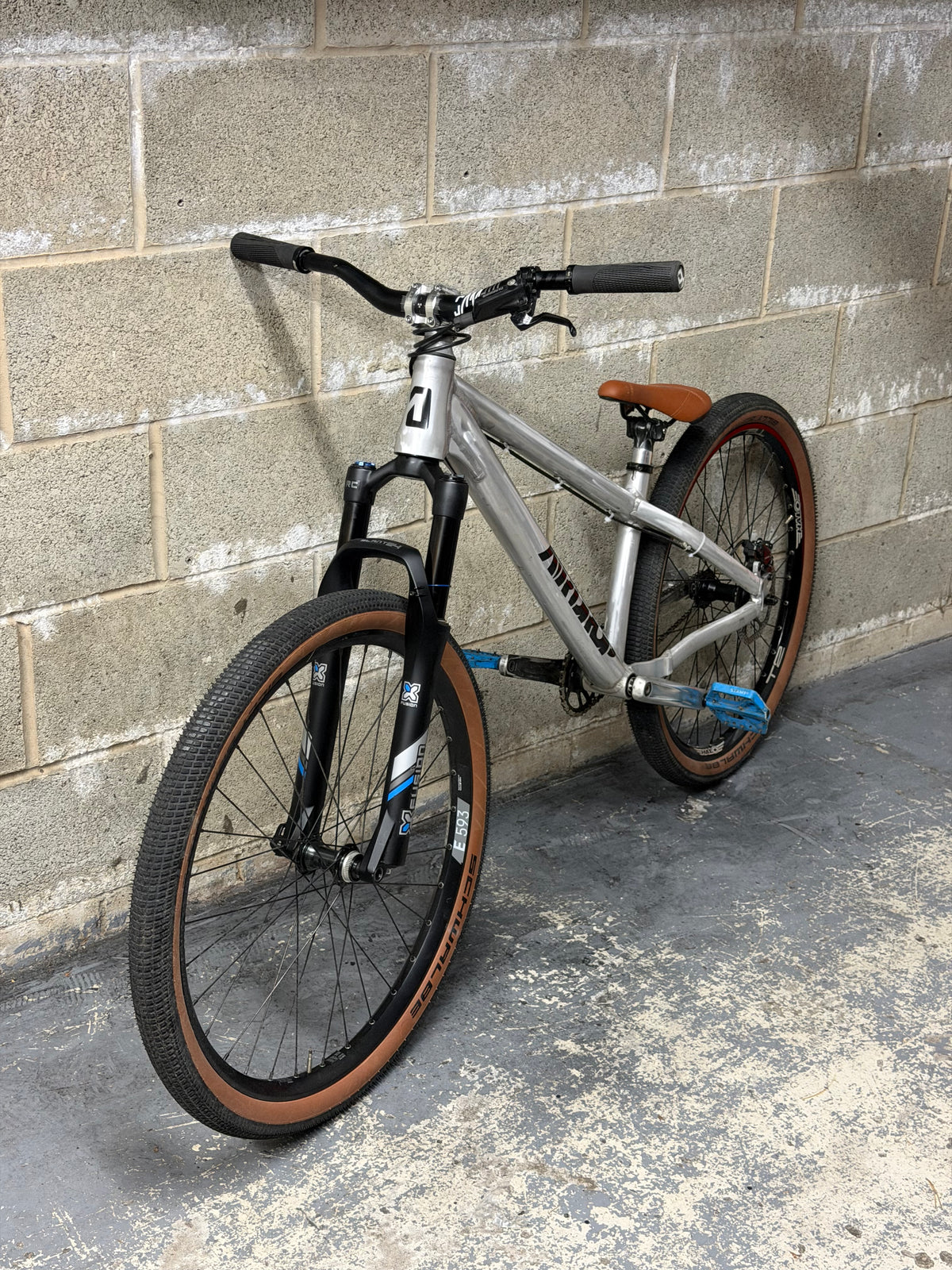 Custom Airdrop Fade Dirt Jump Bike 26”