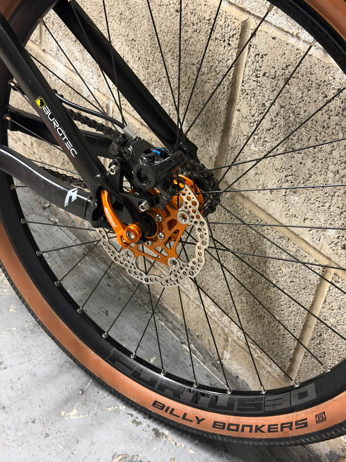 Custom Airdrop Fade Dirt Jump Bike 26”
