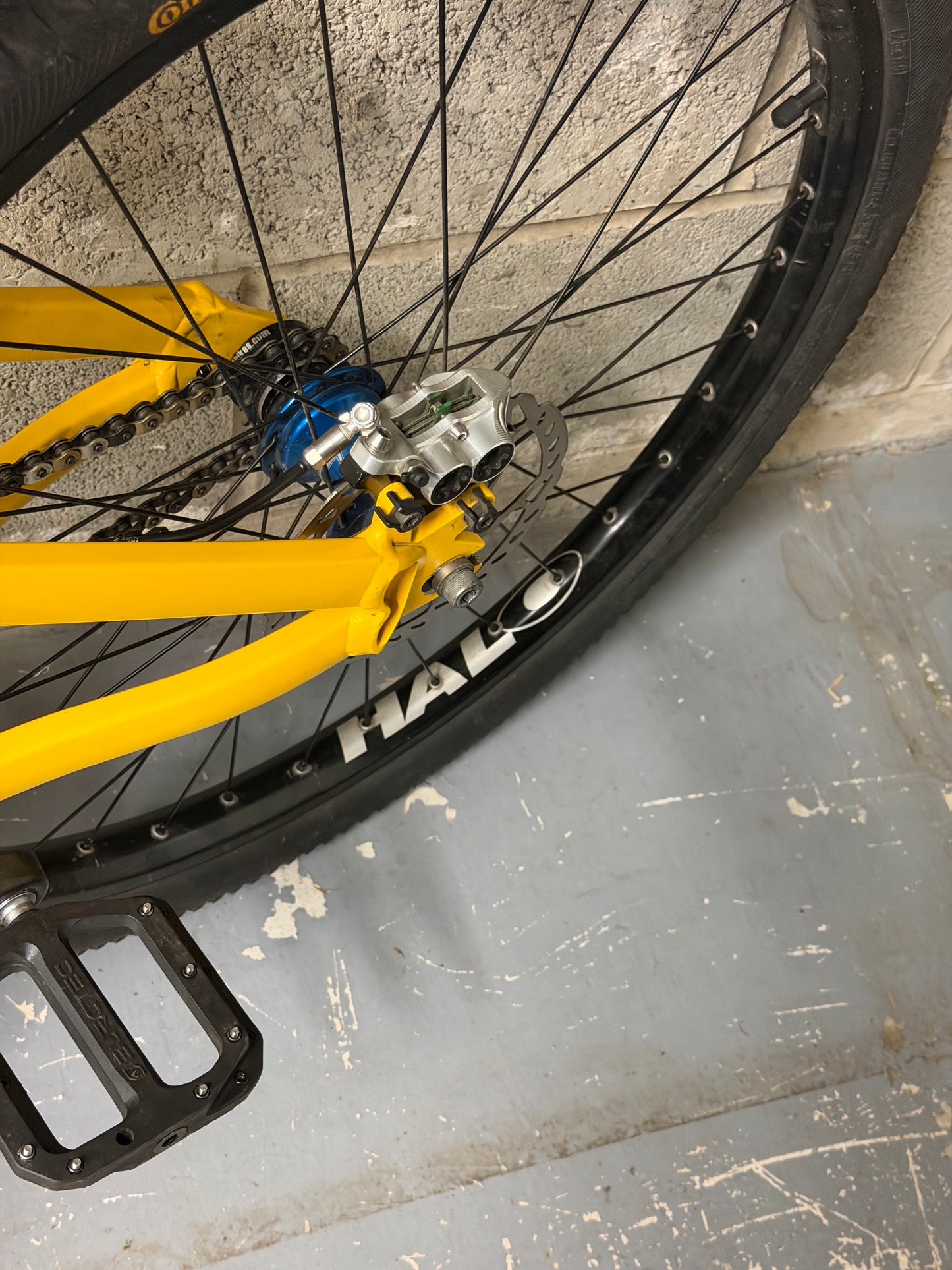 Custom Airdrop Fade Dirt Jump Bike 26”