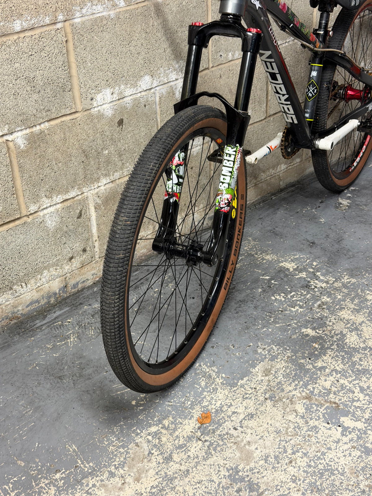 Custom Saracen Dirt Jump Bike 26”