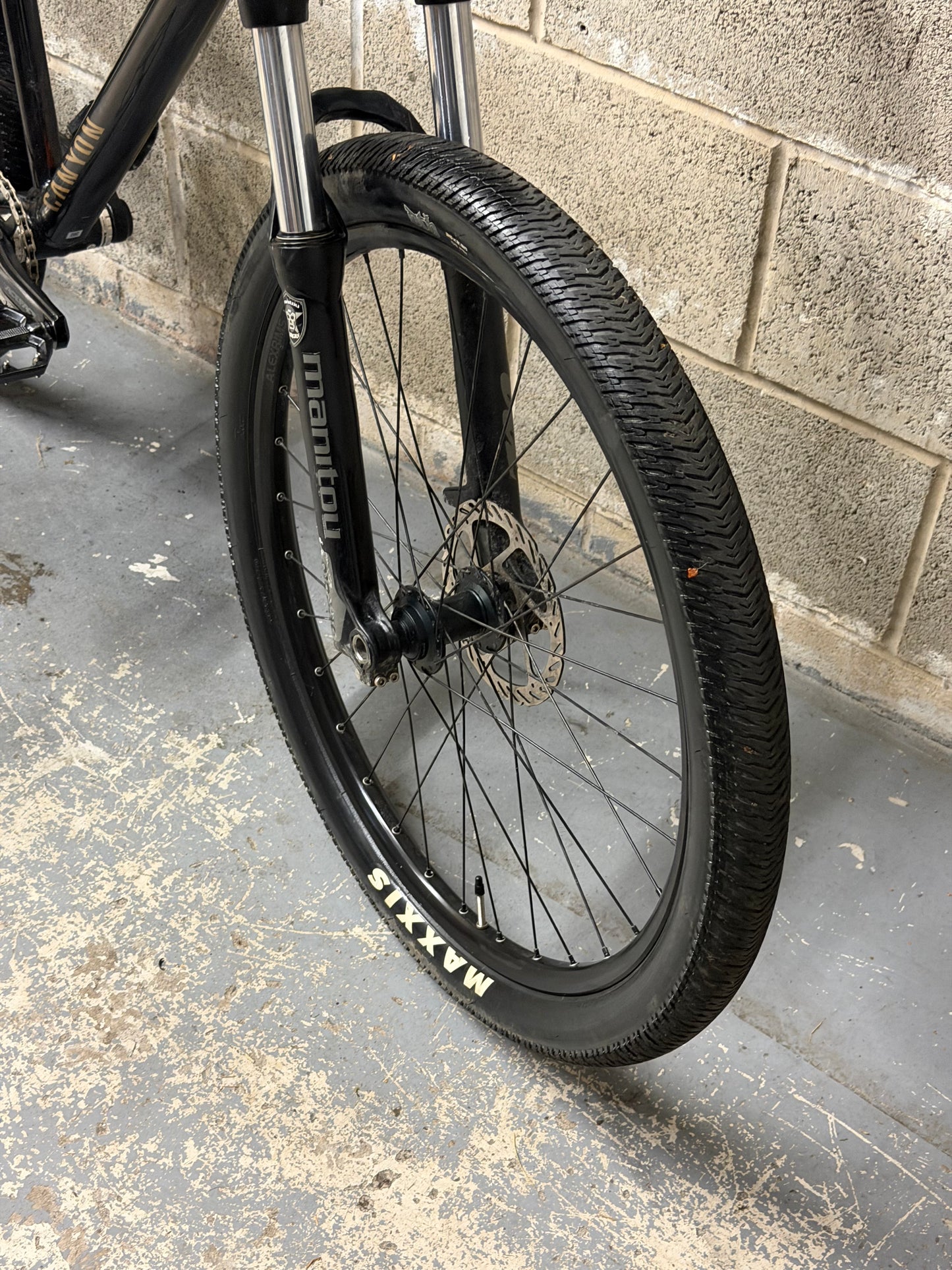Custom Canyon Stitched 360 Dirt Jump Bike 26”