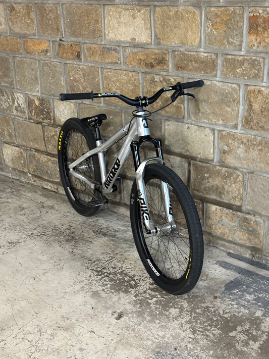 Custom Airdrop Fade Dirt Jump Bike 26”