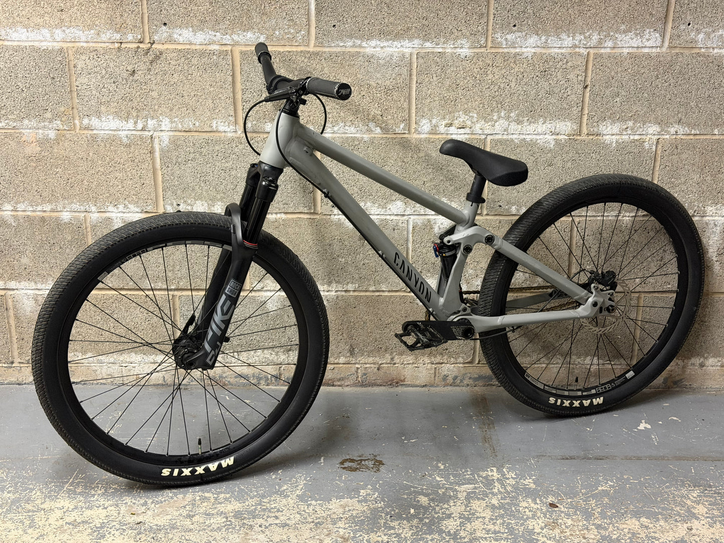 Custom Canyon Stitched 720 Slopestyle Dirt Jump Bike 26”