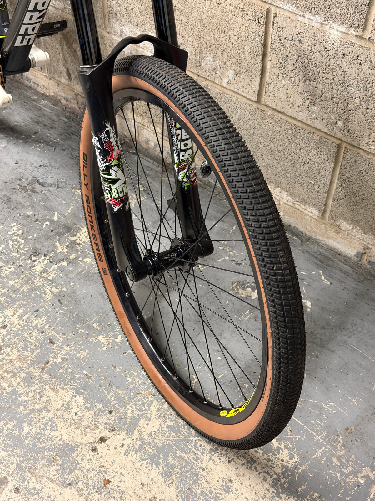 Custom Saracen Dirt Jump Bike 26”