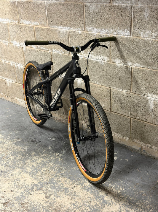 Custom Airdrop Fade Dirt Jump Bike 26”