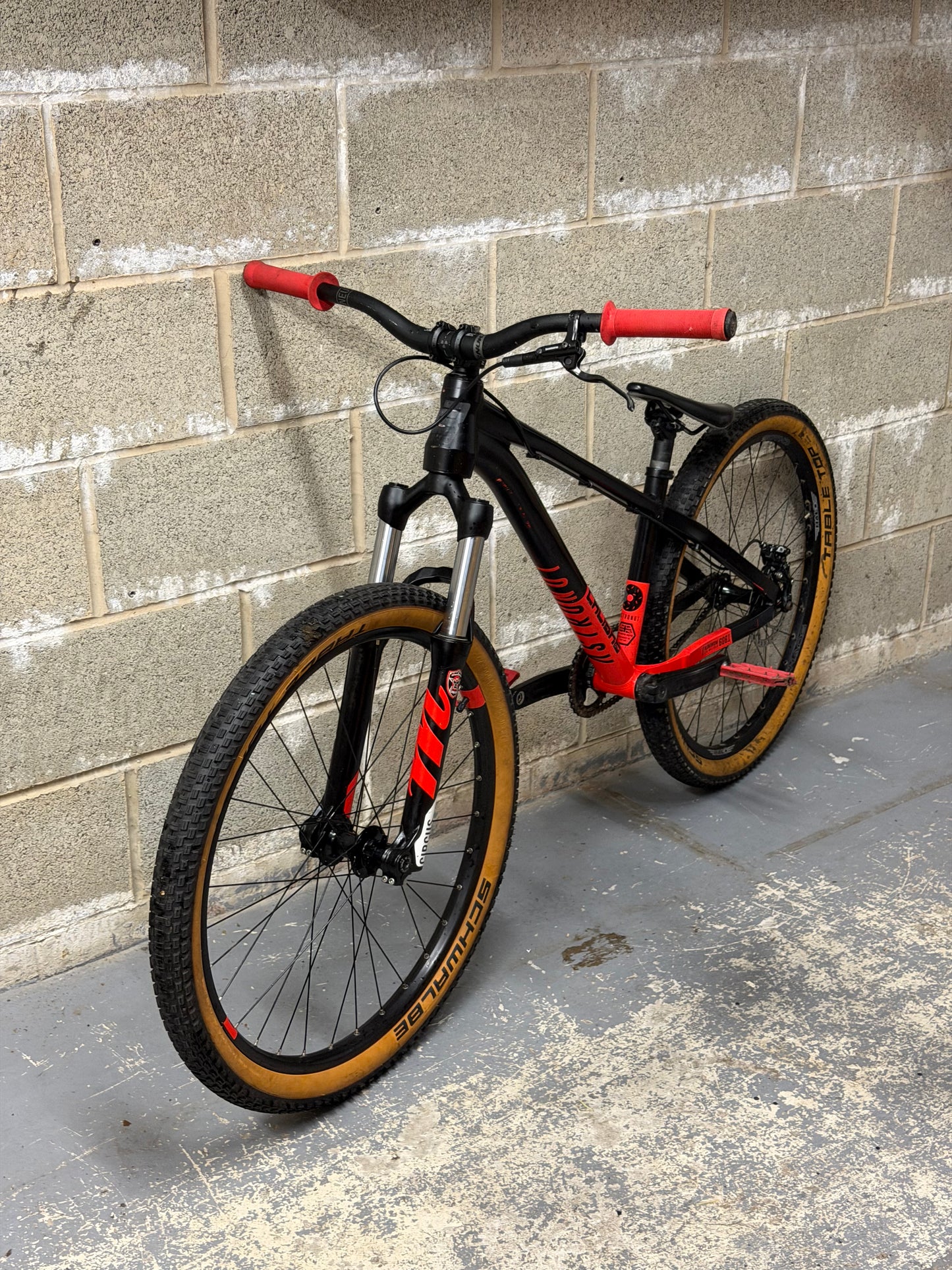 Custom Calibre Astronut Dirt Jump Bike 26”