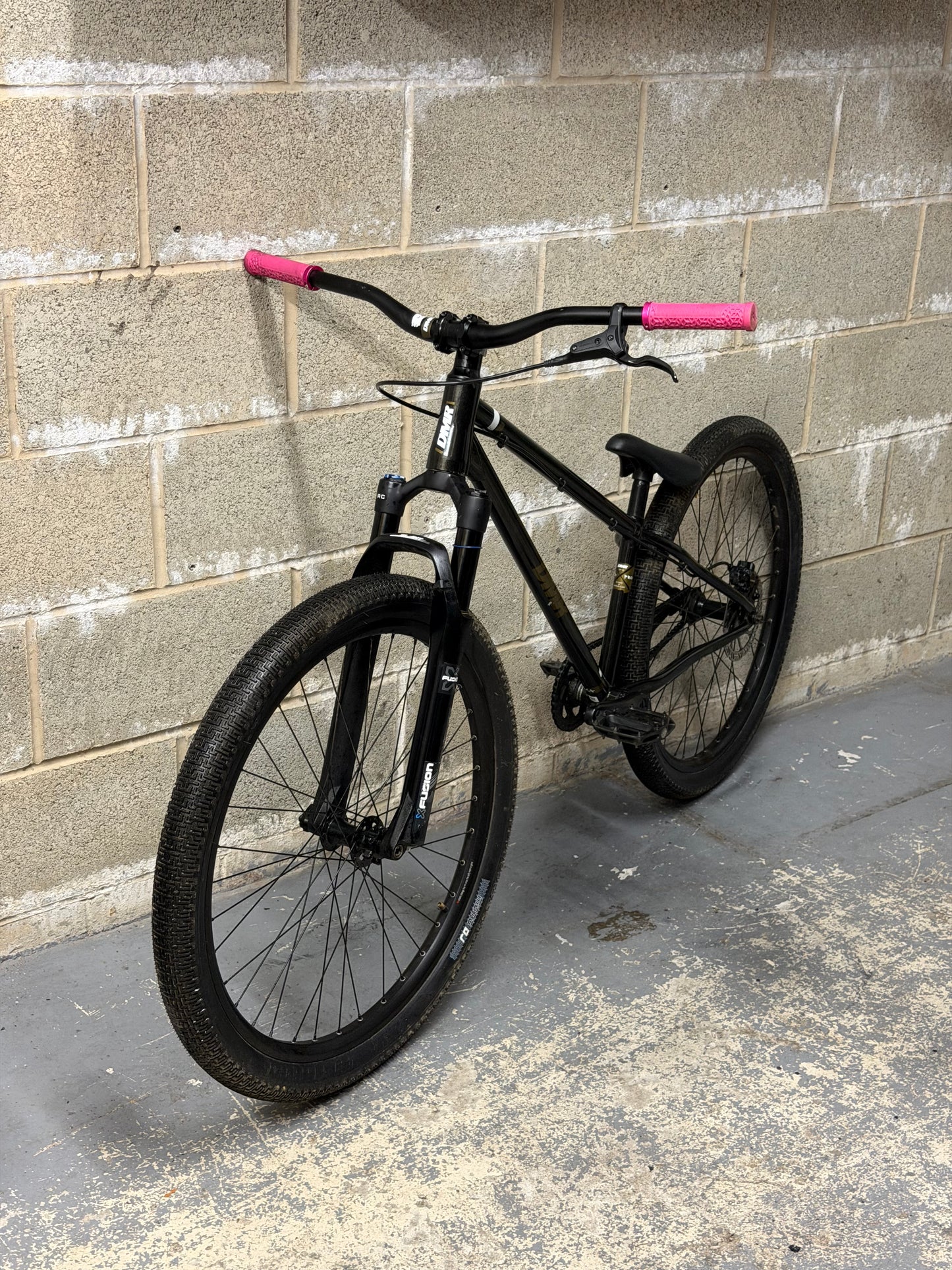 DMR Sect Pro Dirt Jump Bike 26”