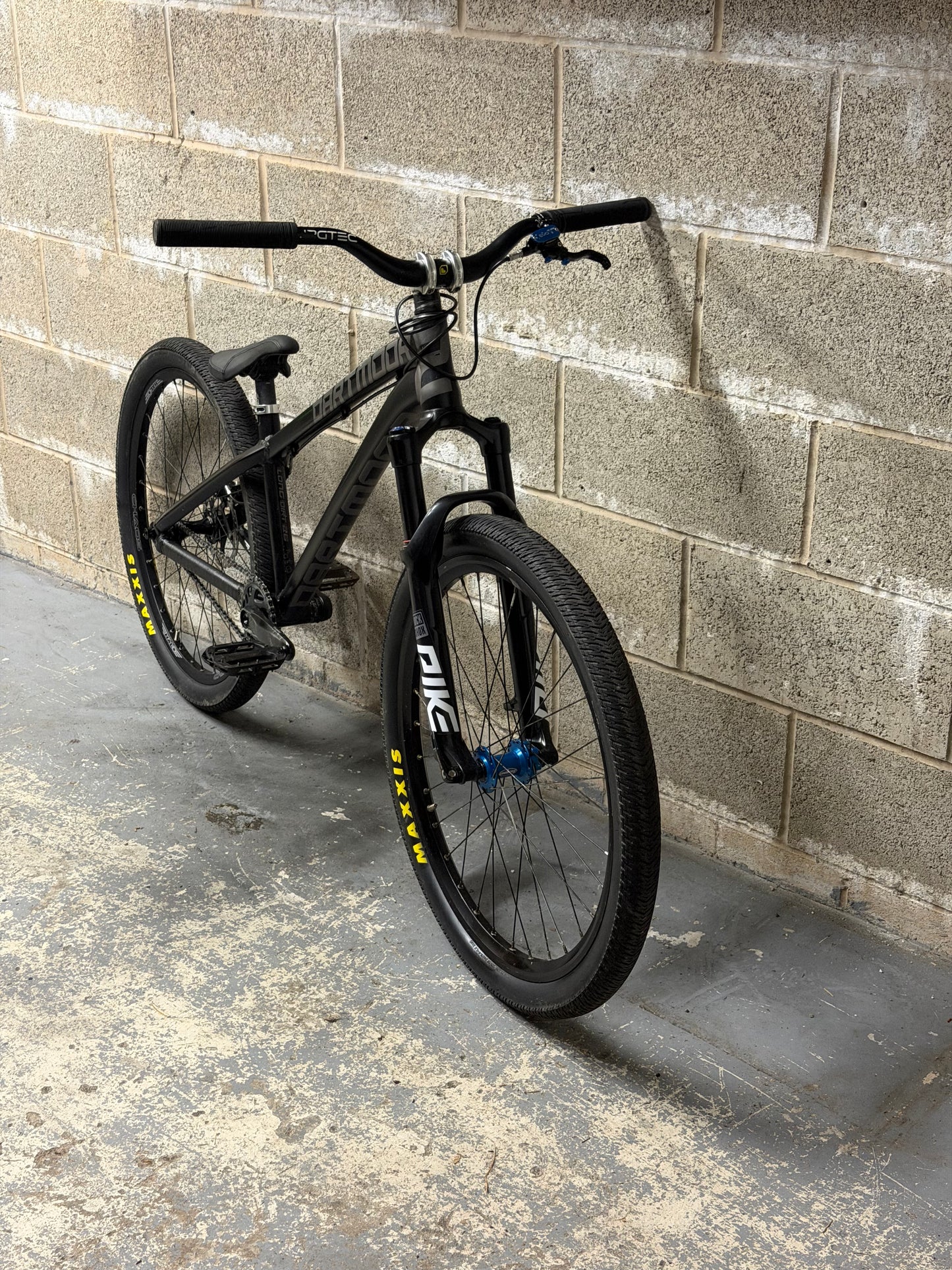 Custom Dartmoor Dirt Jump Bike 26”