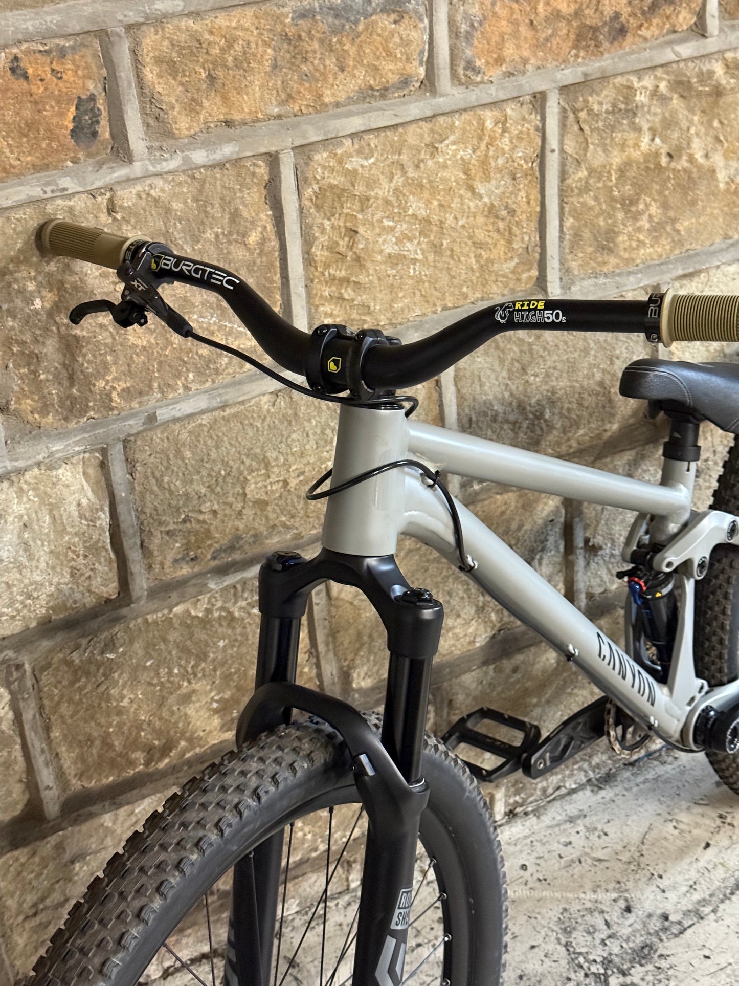 Custom Canyon Stitched 720 Slopestyle Dirt Jump Bike 26”