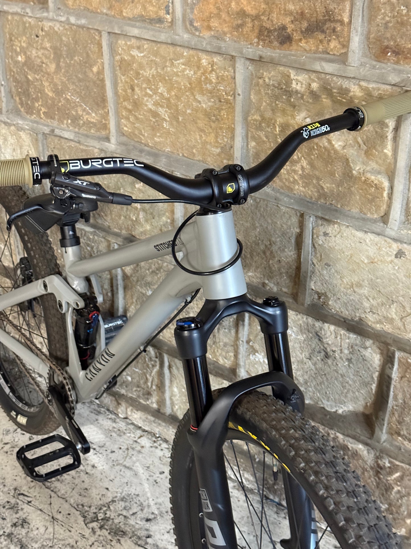 Custom Canyon Stitched 720 Slopestyle Dirt Jump Bike 26”