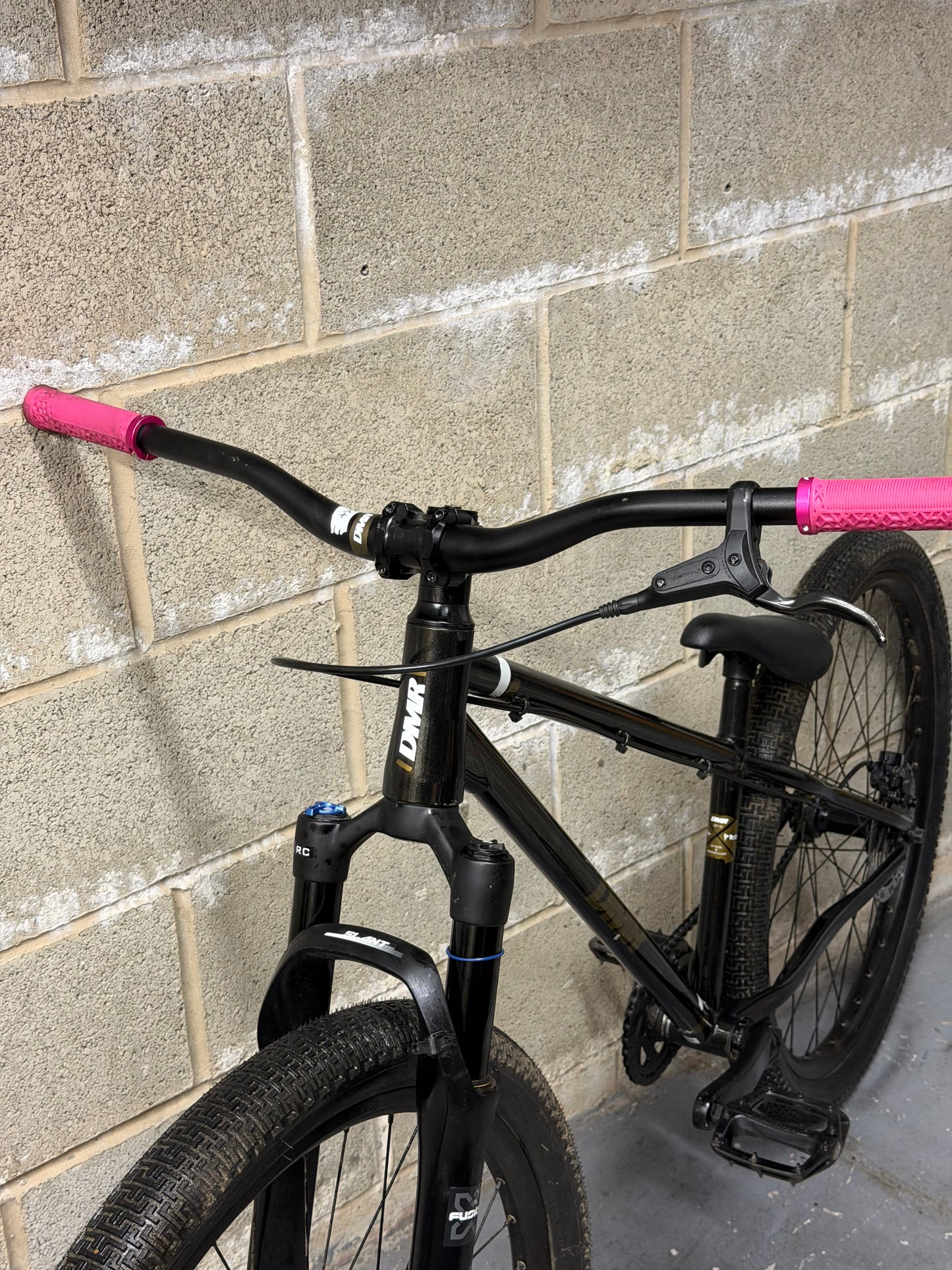 DMR Sect Pro Dirt Jump Bike 26”