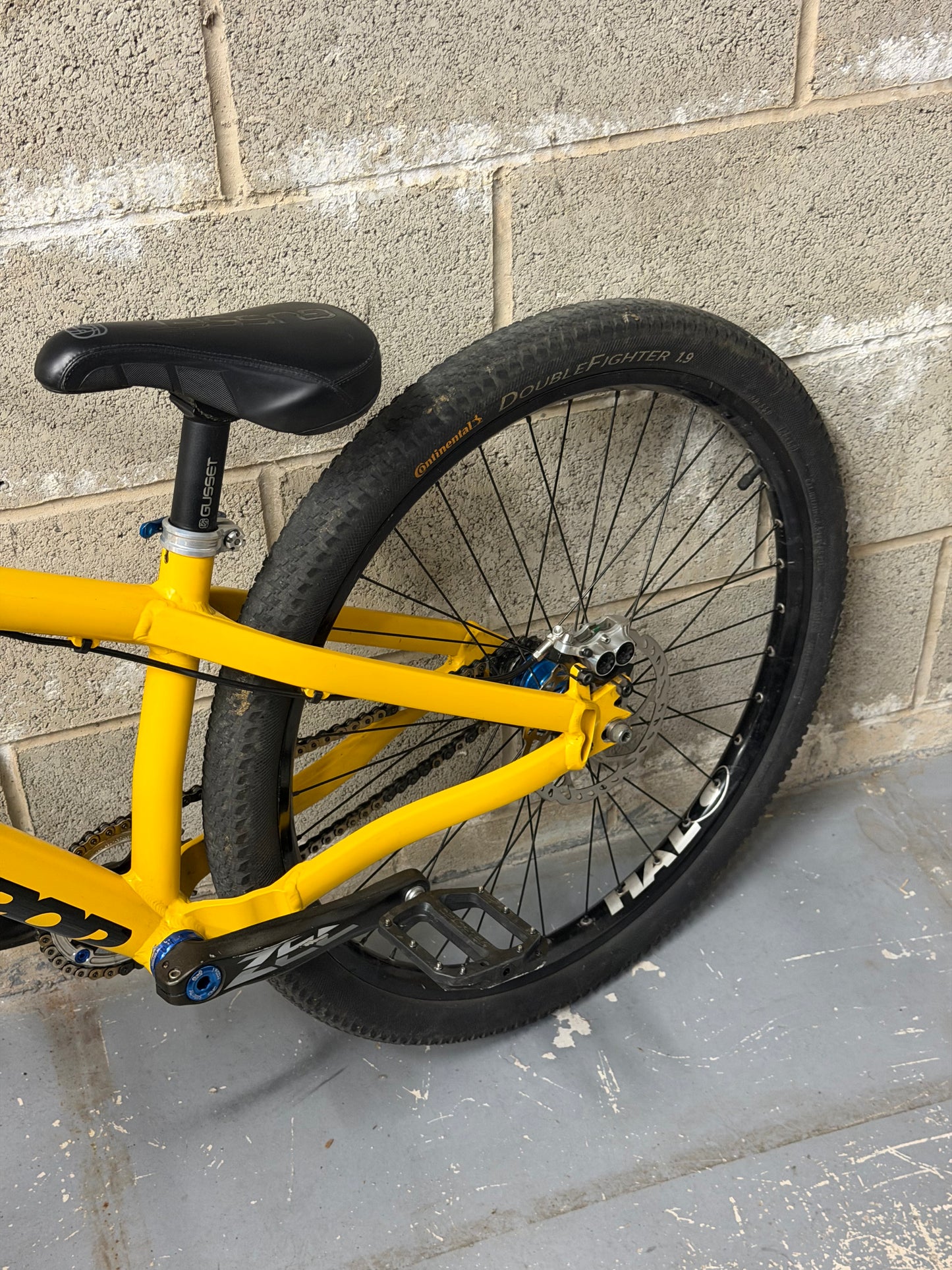 Custom Airdrop Fade Dirt Jump Bike 26”