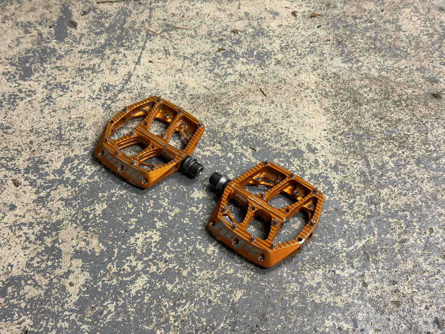 Hope F20 Pedals Orange RRP £140