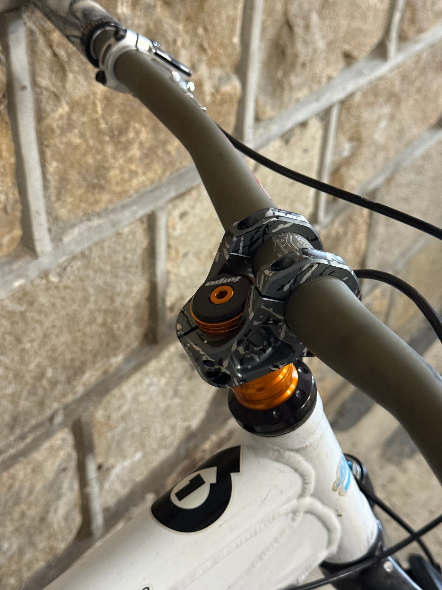 Custom Santa Cruz Chameleon Mountain Bike 26”