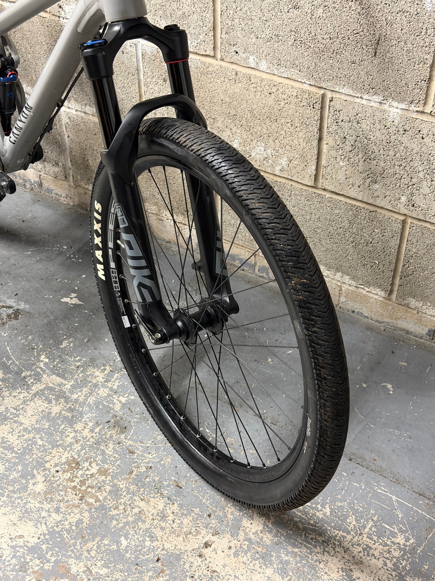 Custom Canyon Stitched 720 Slopestyle Dirt Jump Bike 26”