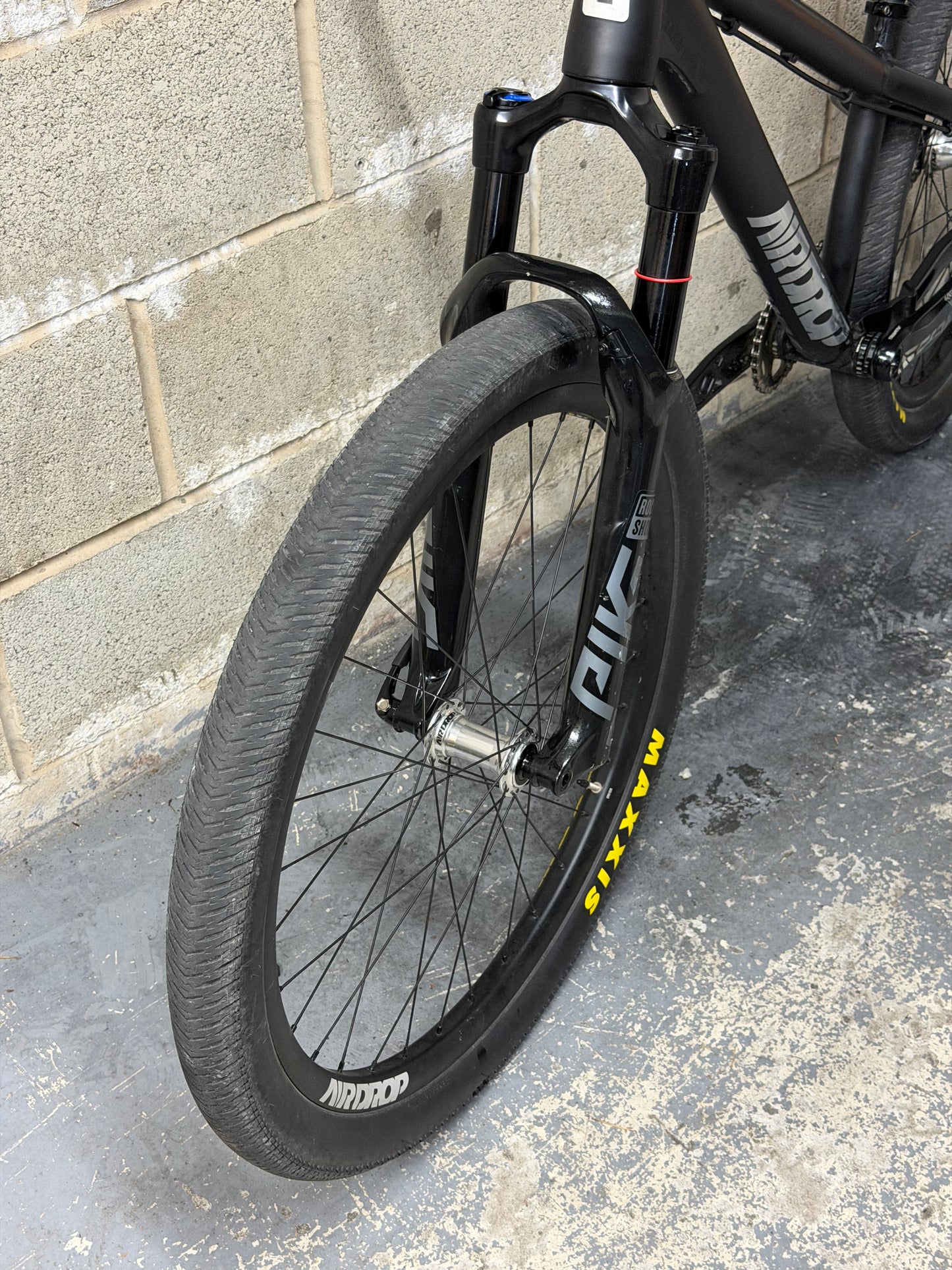 Custom Airdrop Fade Dirt Jump Bike 26”